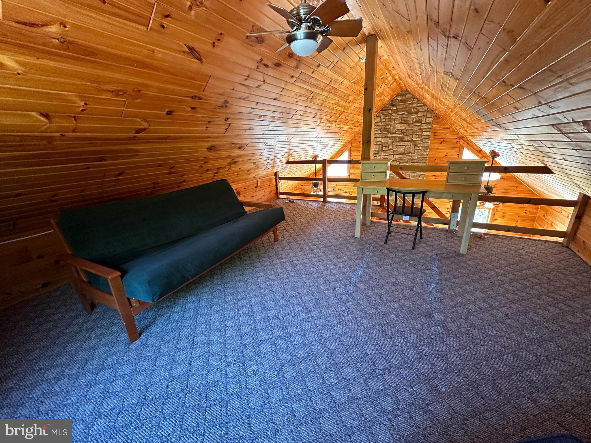 RIVER RIDGE - Residential