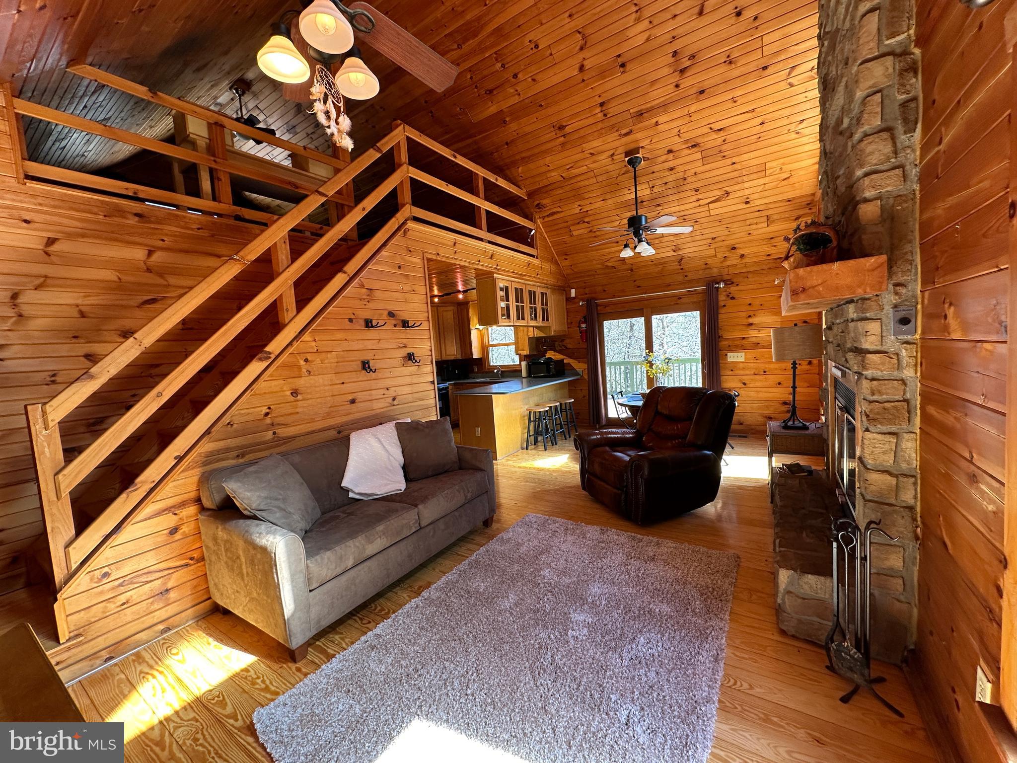 RIVER RIDGE - Residential