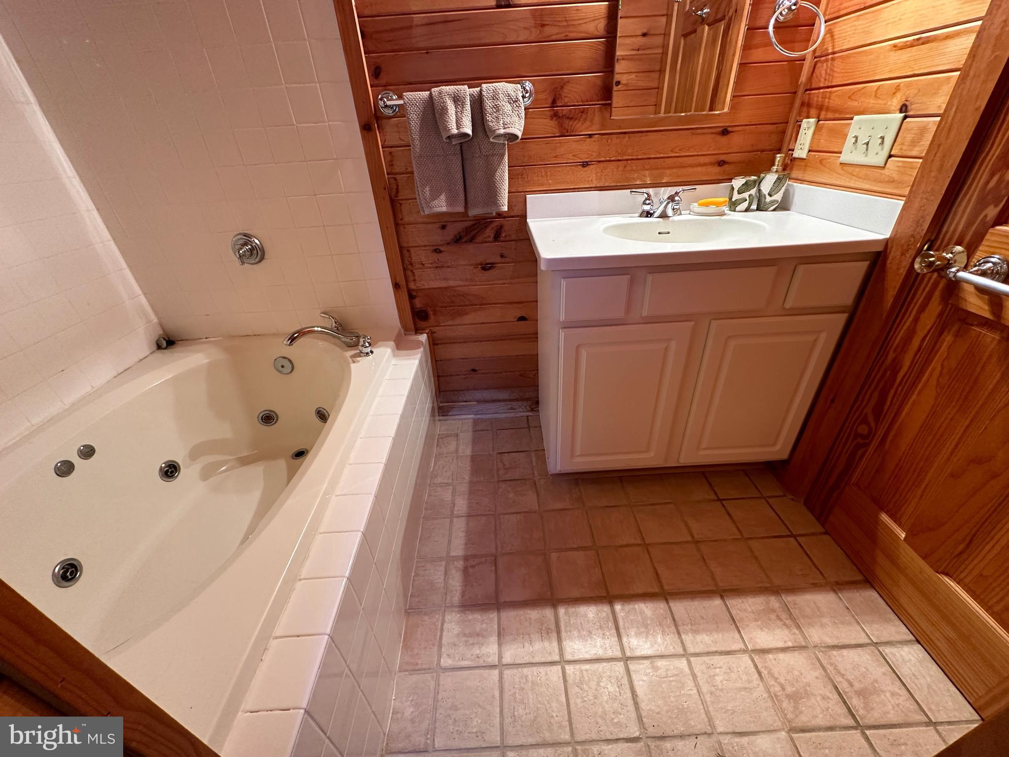 RIVER RIDGE - Residential