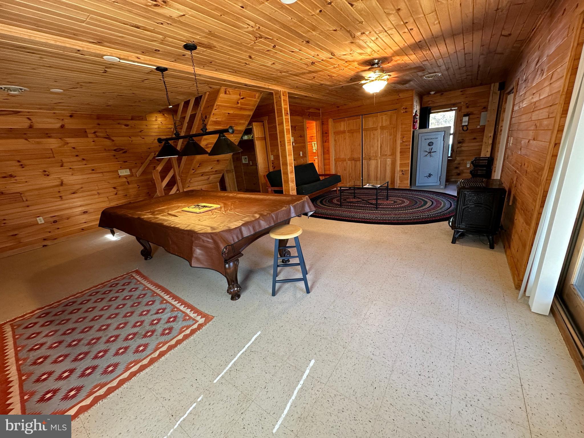 RIVER RIDGE - Residential