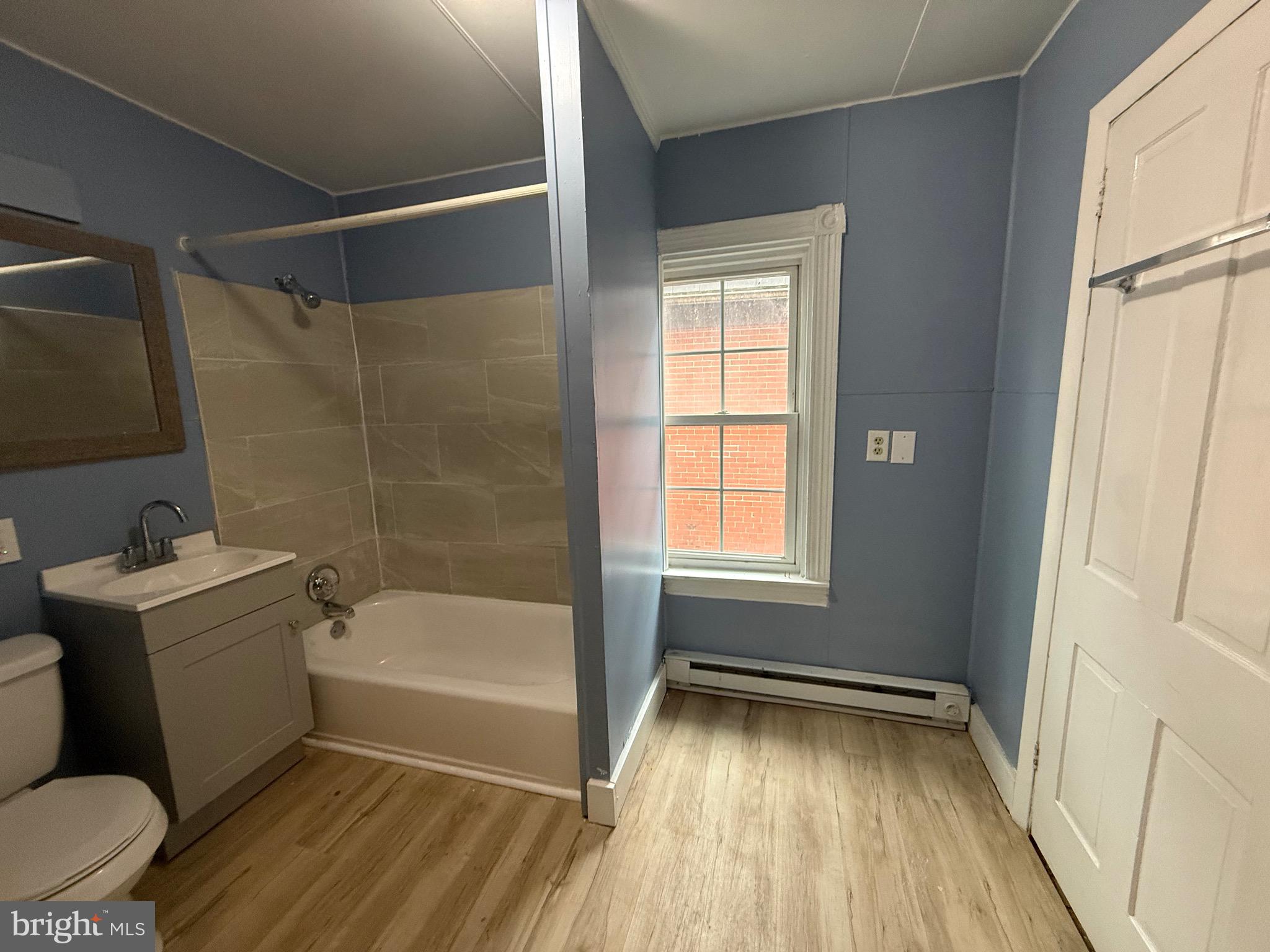 DOWNTOWN BRUNSWICK - Residential