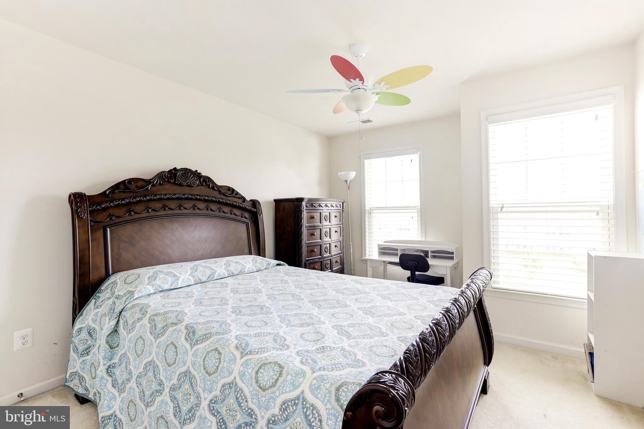 STONE RIDGE LAND BAY 3 - Residential Lease