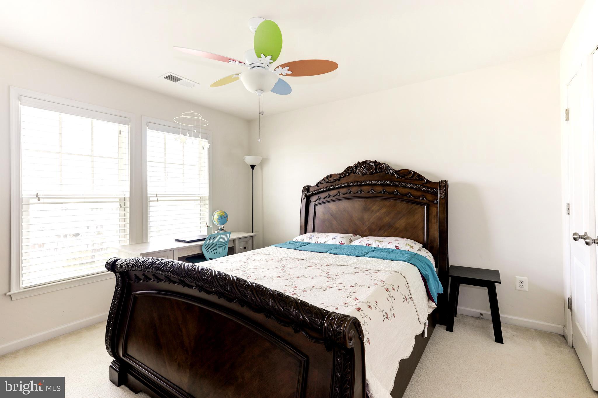 STONE RIDGE LAND BAY 3 - Residential Lease