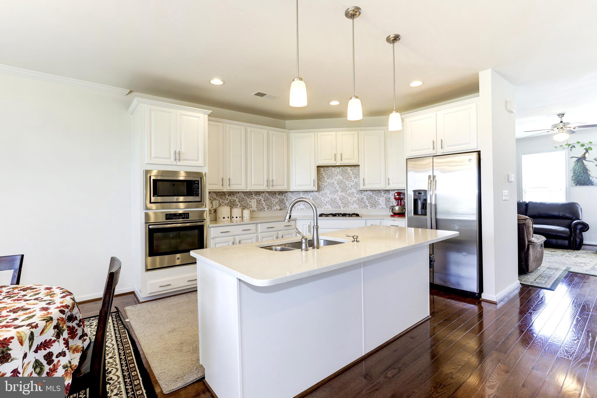 STONE RIDGE LAND BAY 3 - Residential Lease