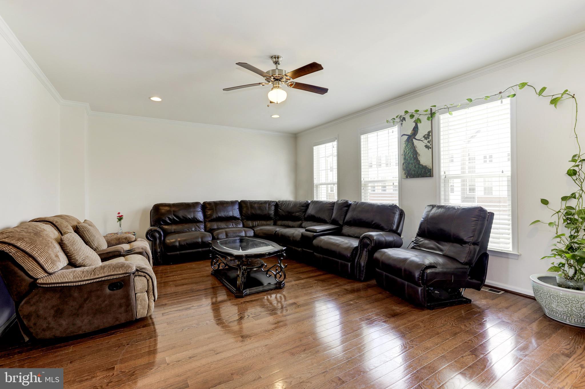 STONE RIDGE LAND BAY 3 - Residential Lease