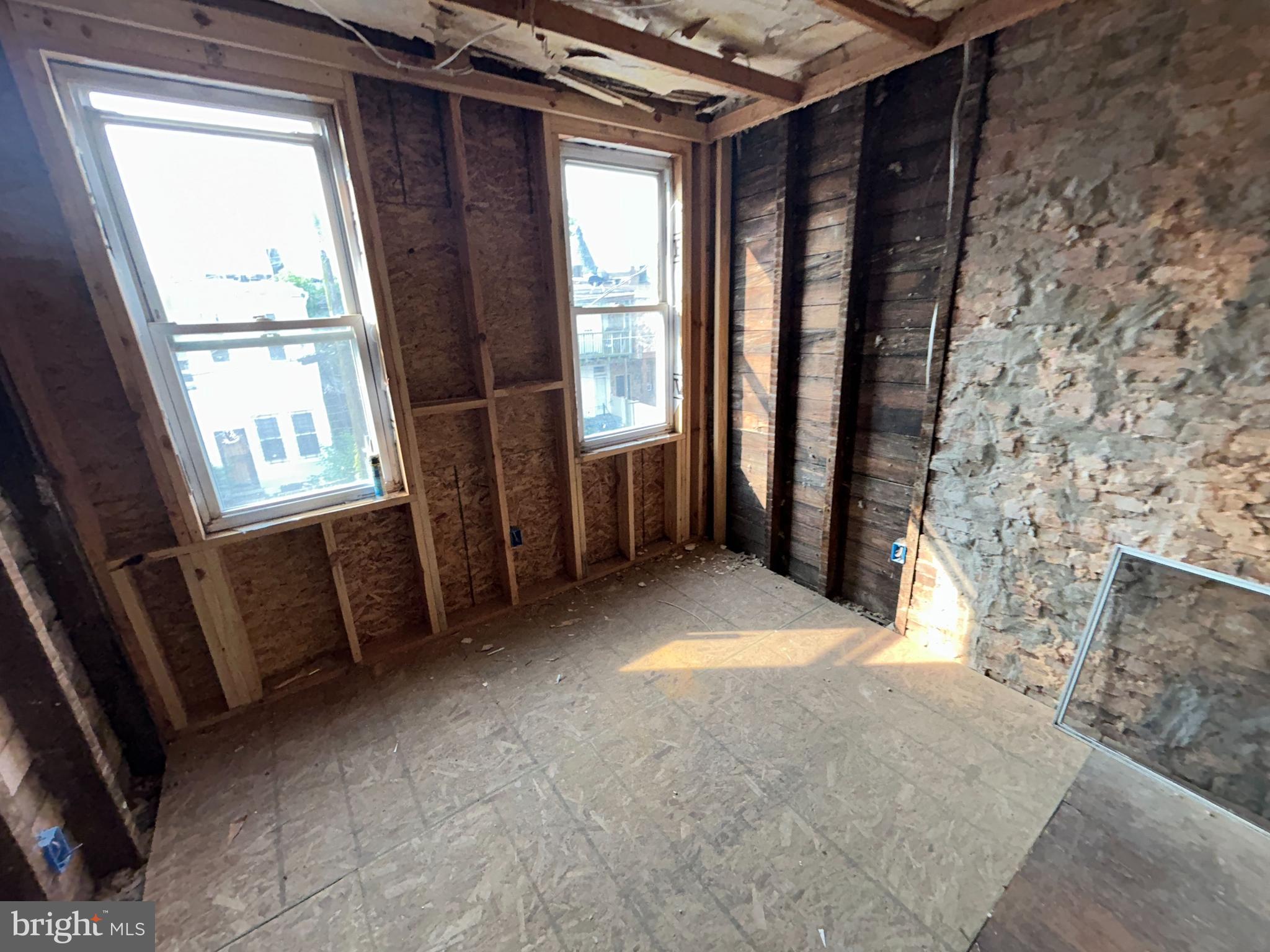 WOODBROOK - Residential