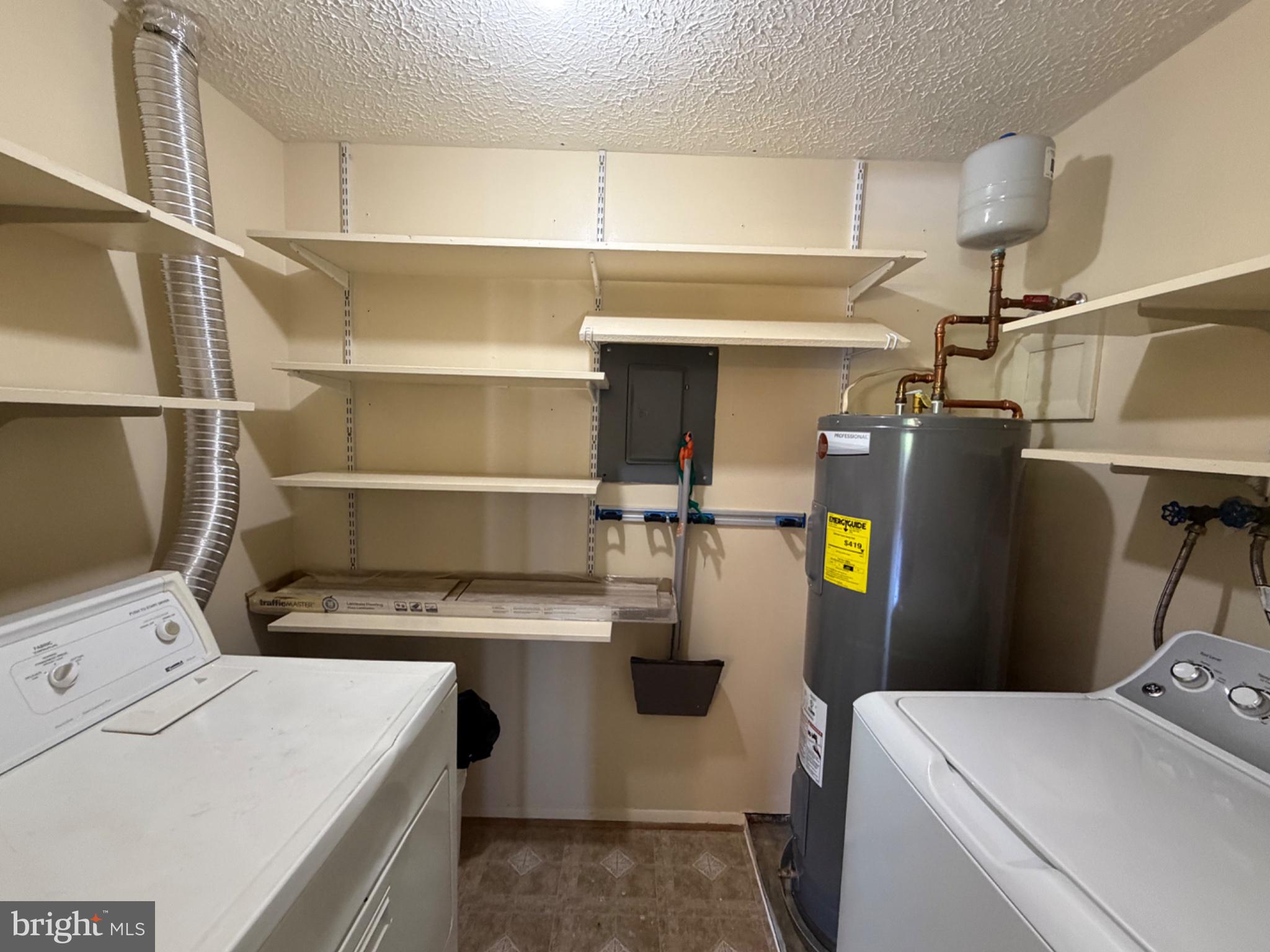 GUNNERS VIEW - Residential