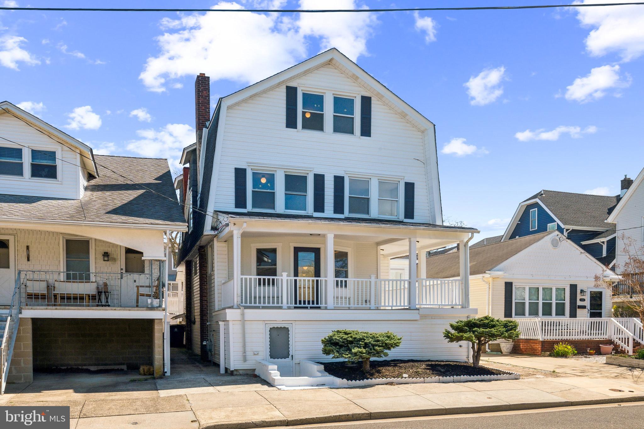 3 N SURREY AVENUE