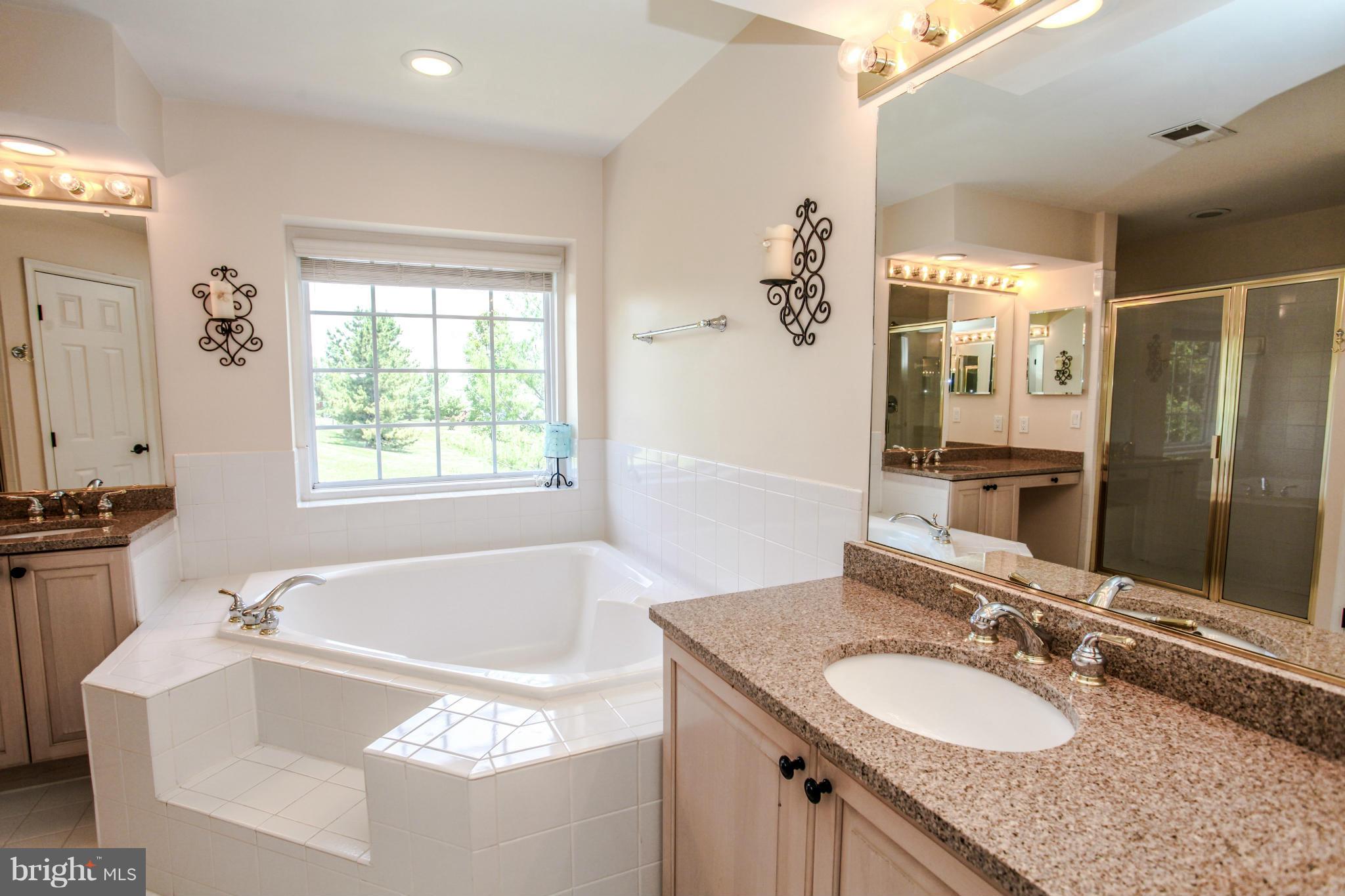 ASHBURN VILLAGE - Residential