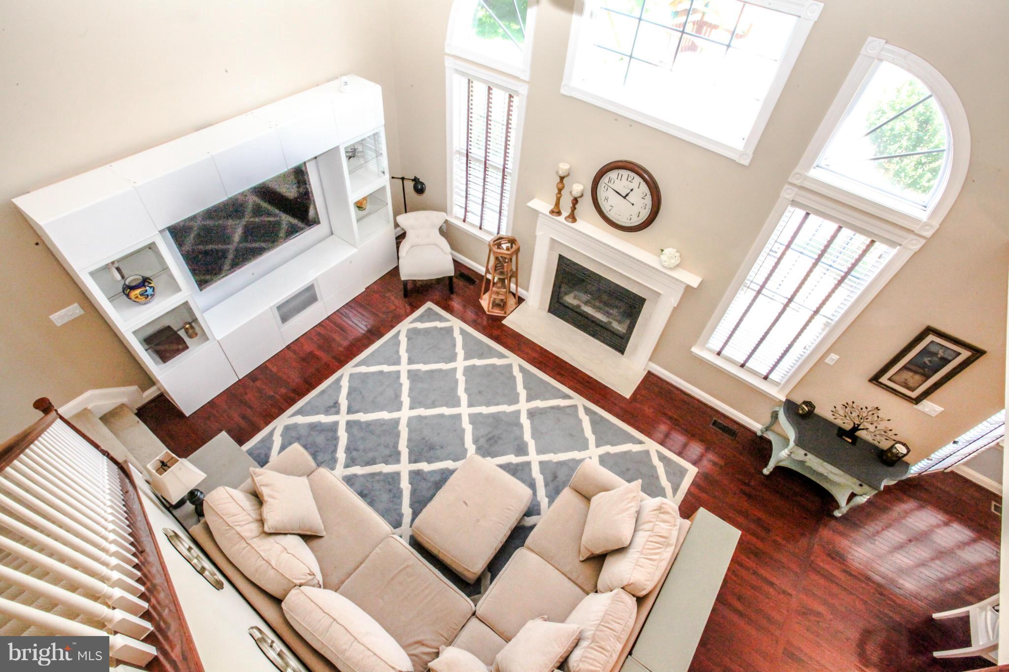 ASHBURN VILLAGE - Residential