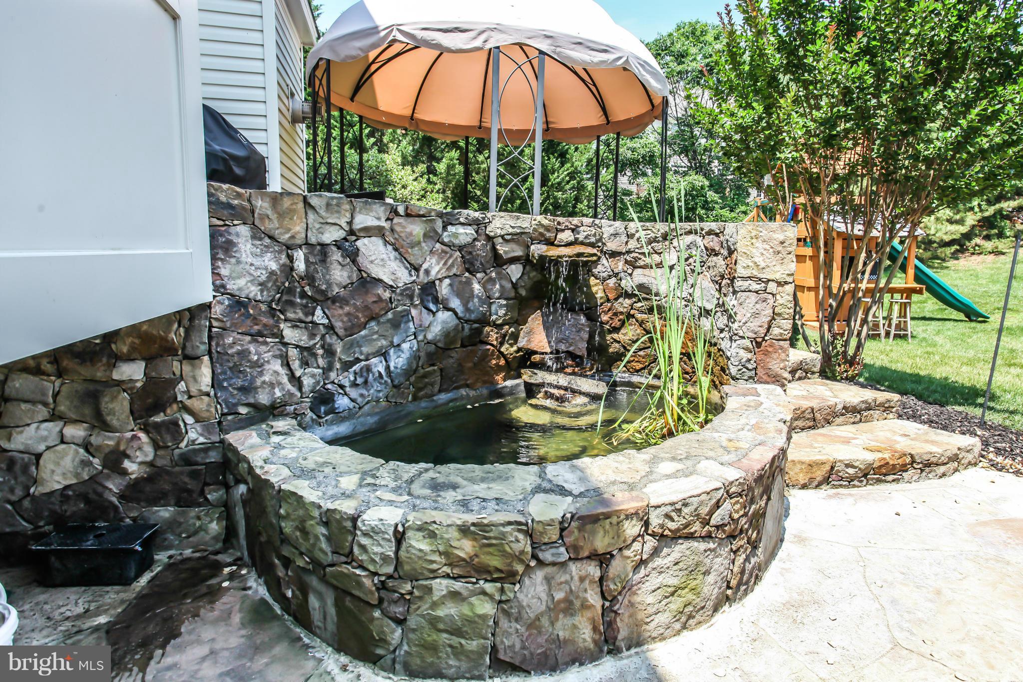 ASHBURN VILLAGE - Residential