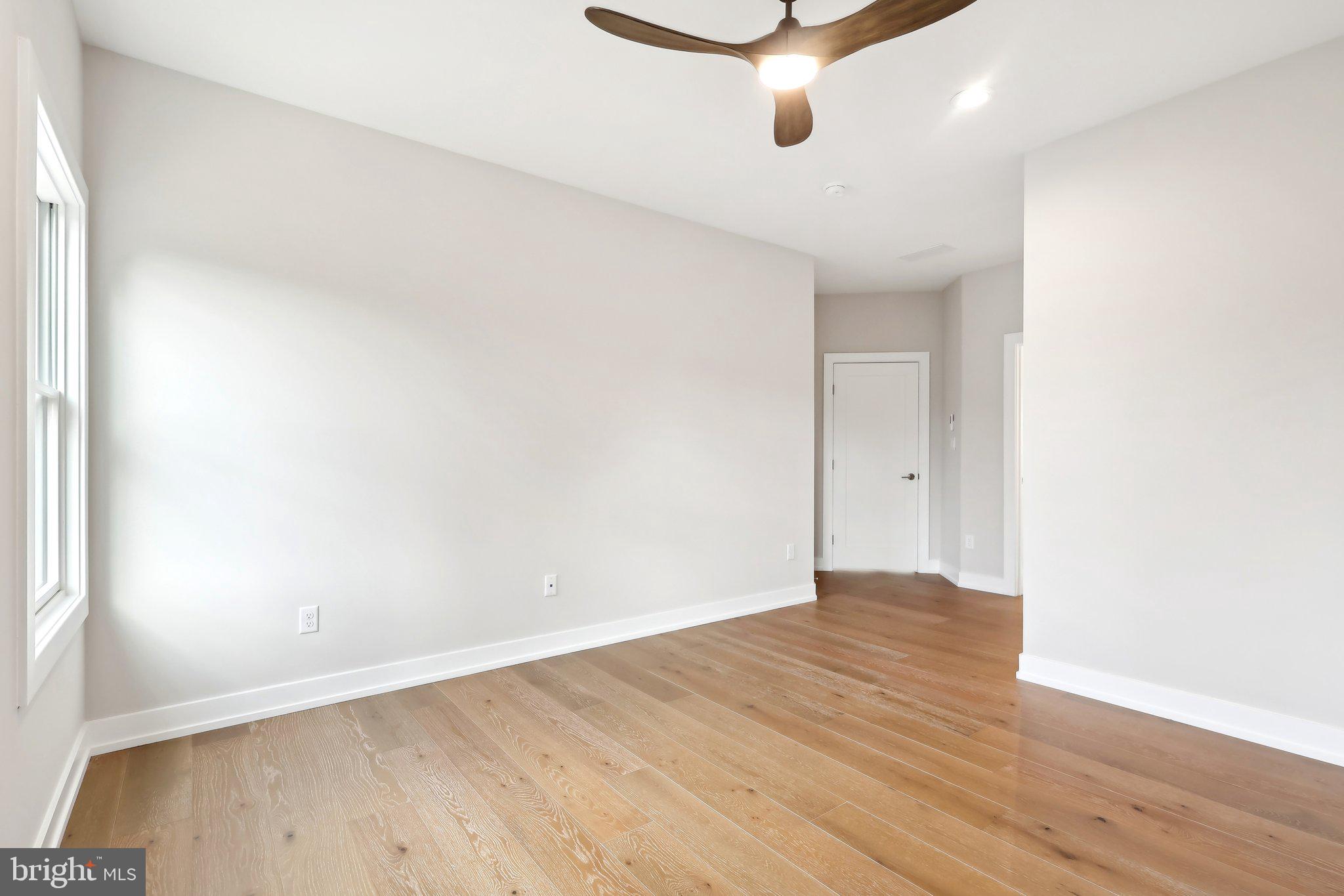 GARNET POINTE - Residential