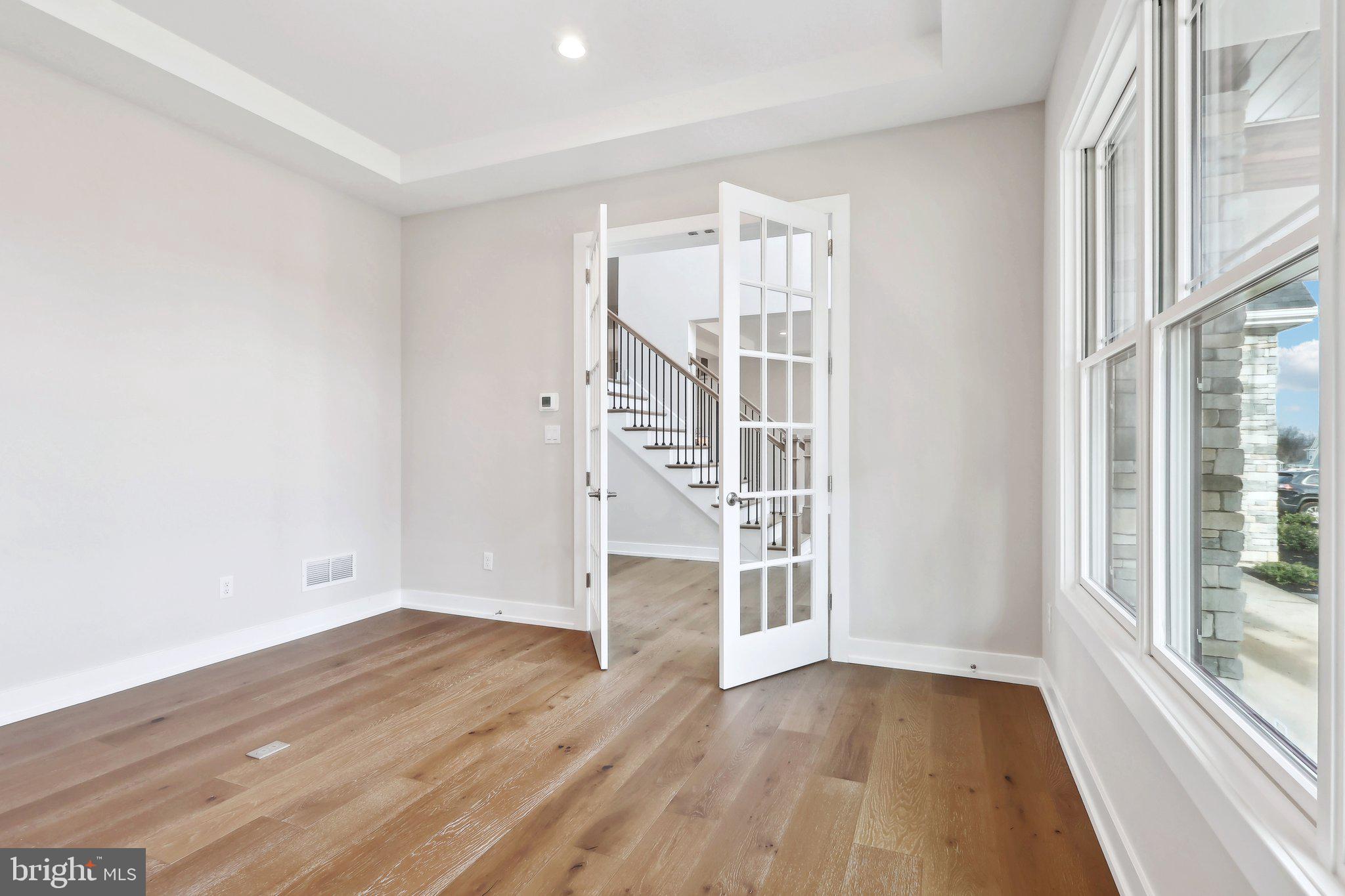 GARNET POINTE - Residential