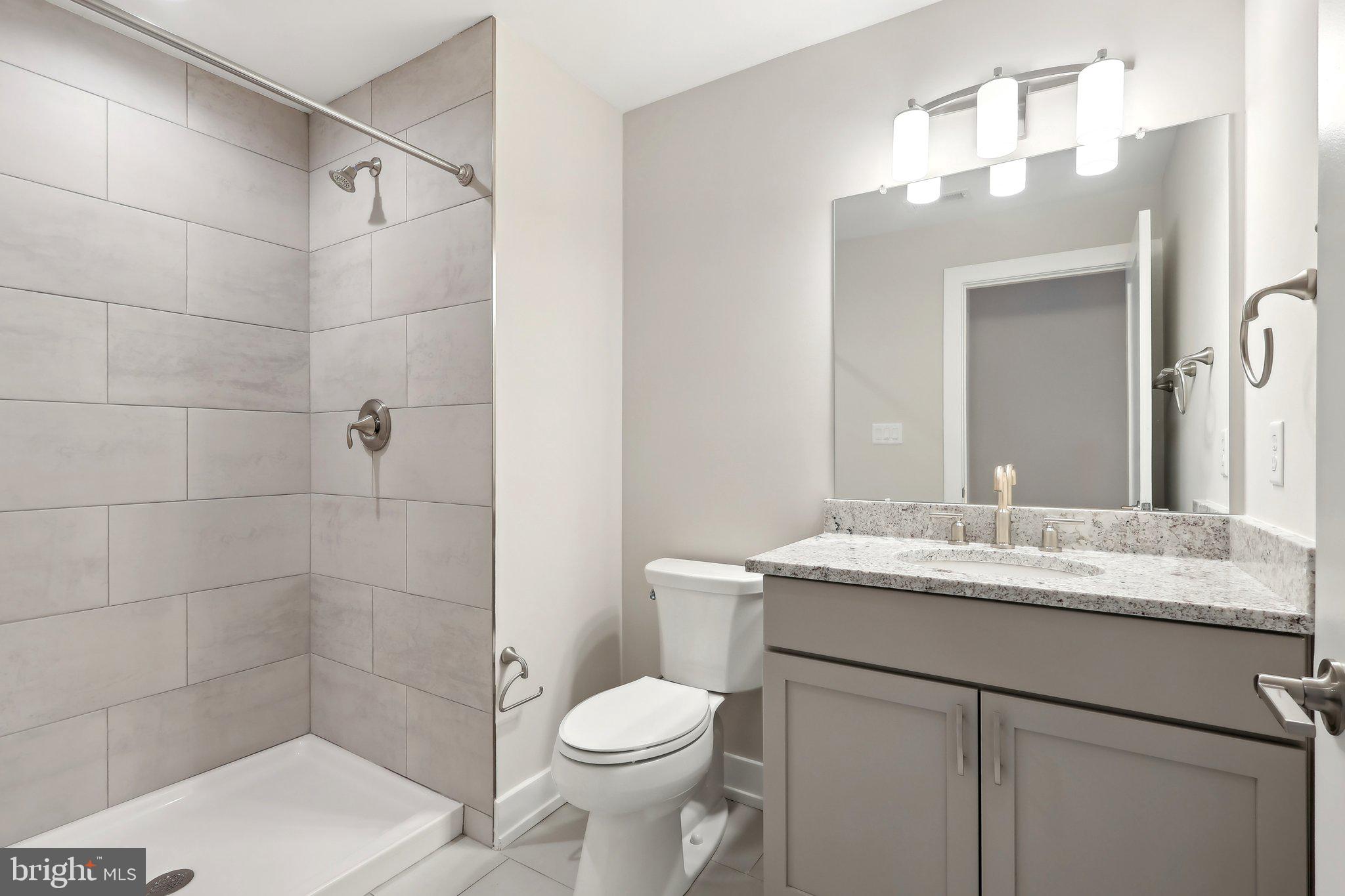 GARNET POINTE - Residential