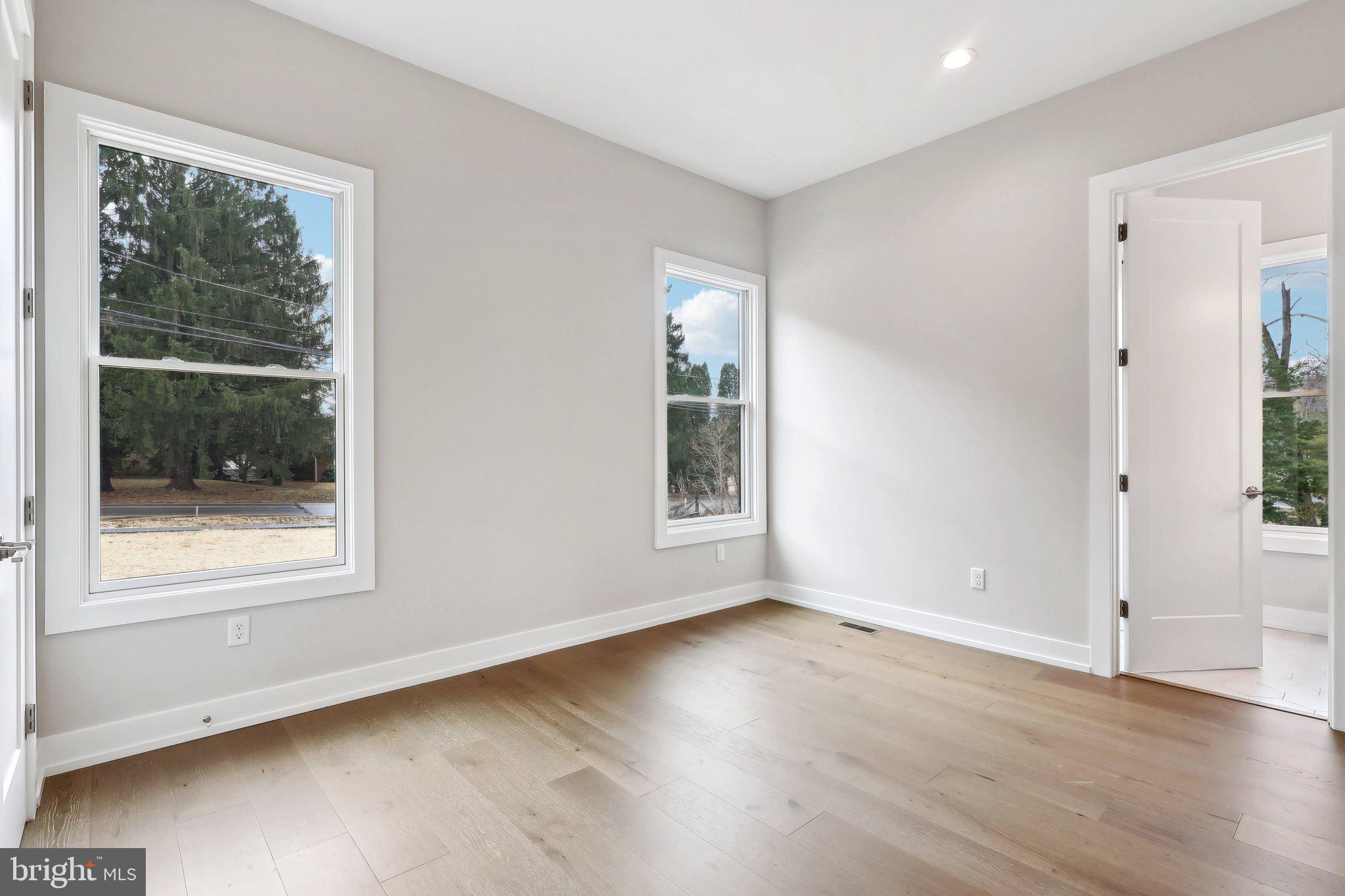 GARNET POINTE - Residential