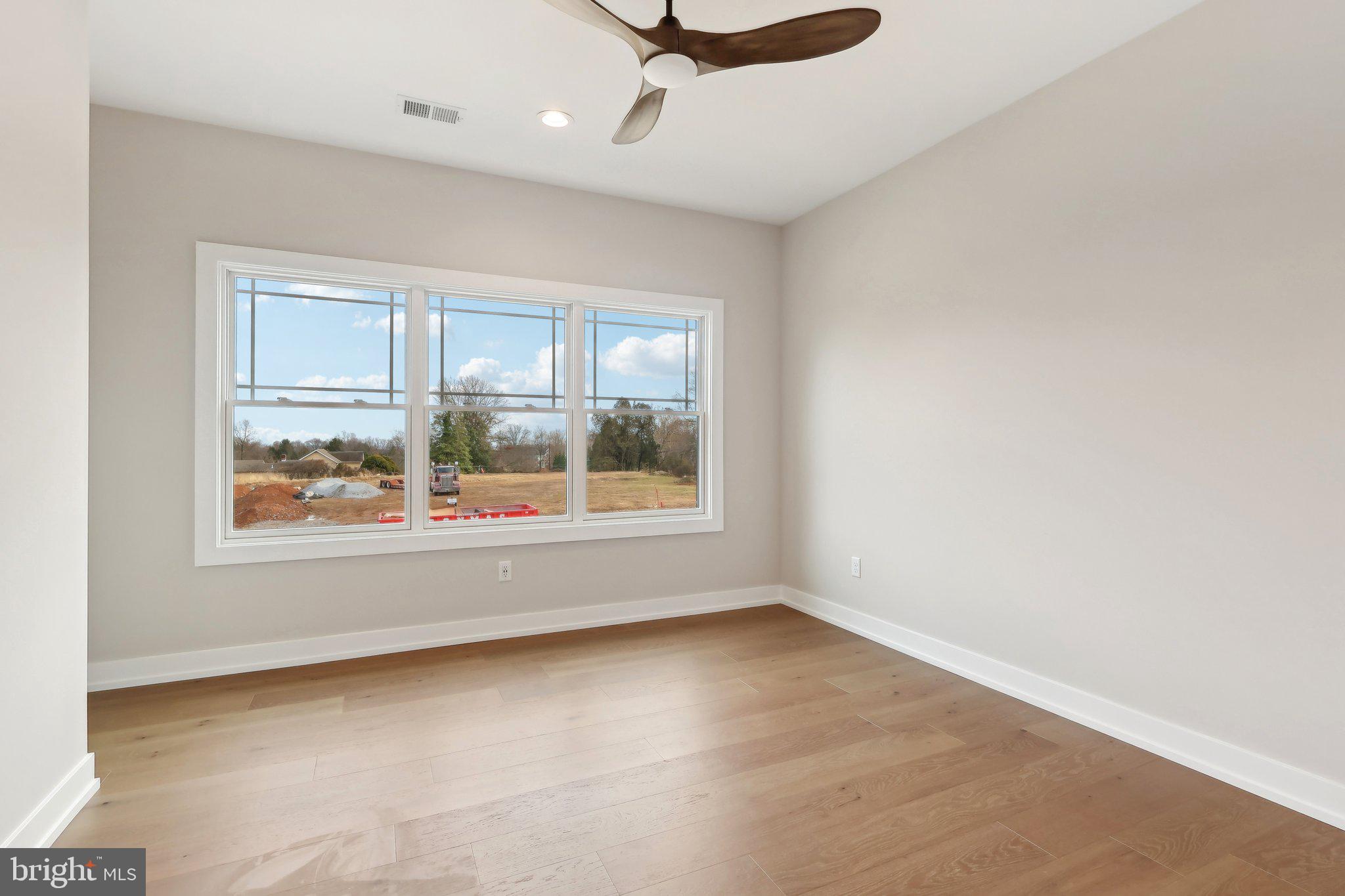 GARNET POINTE - Residential