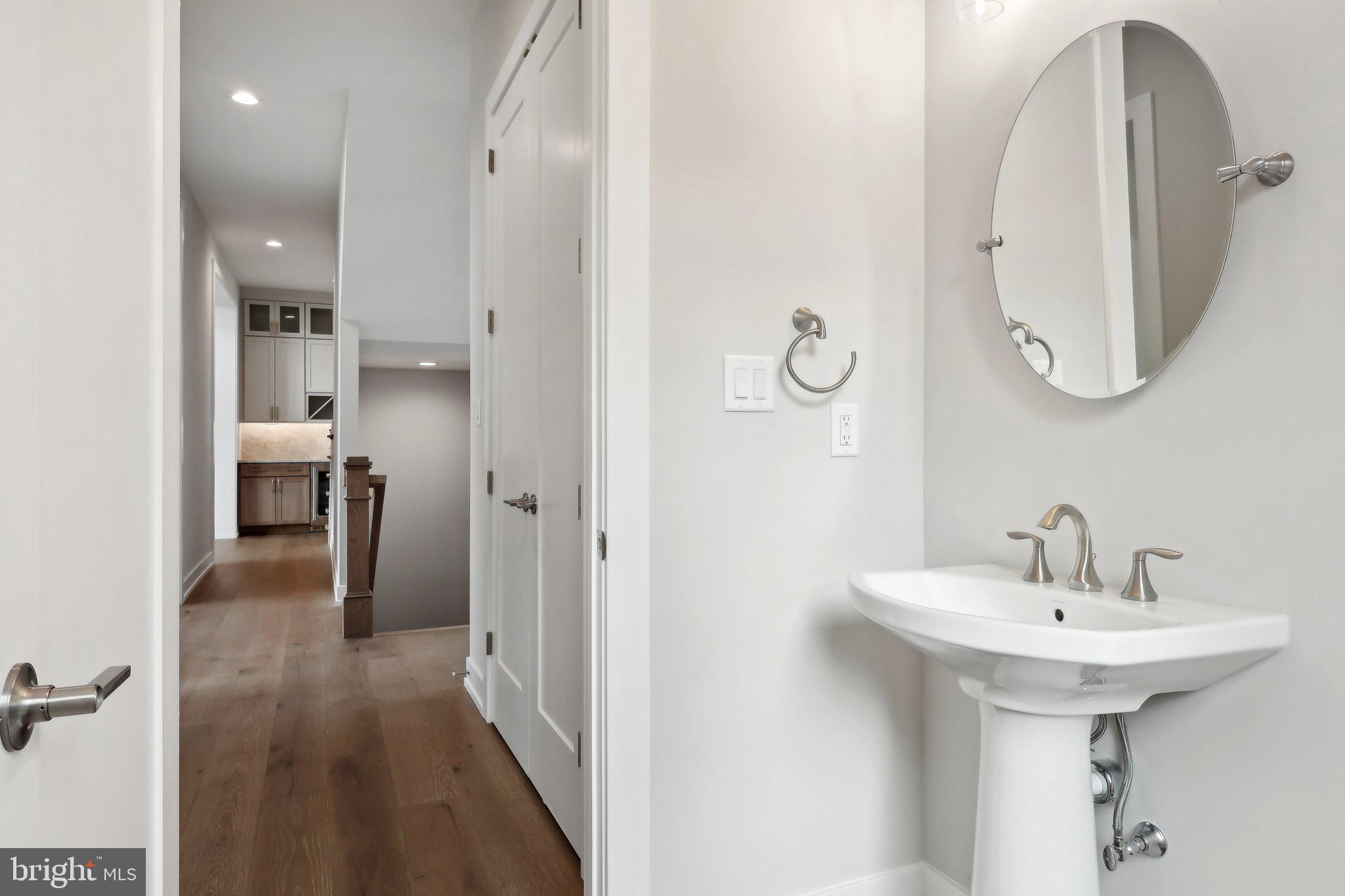 GARNET POINTE - Residential