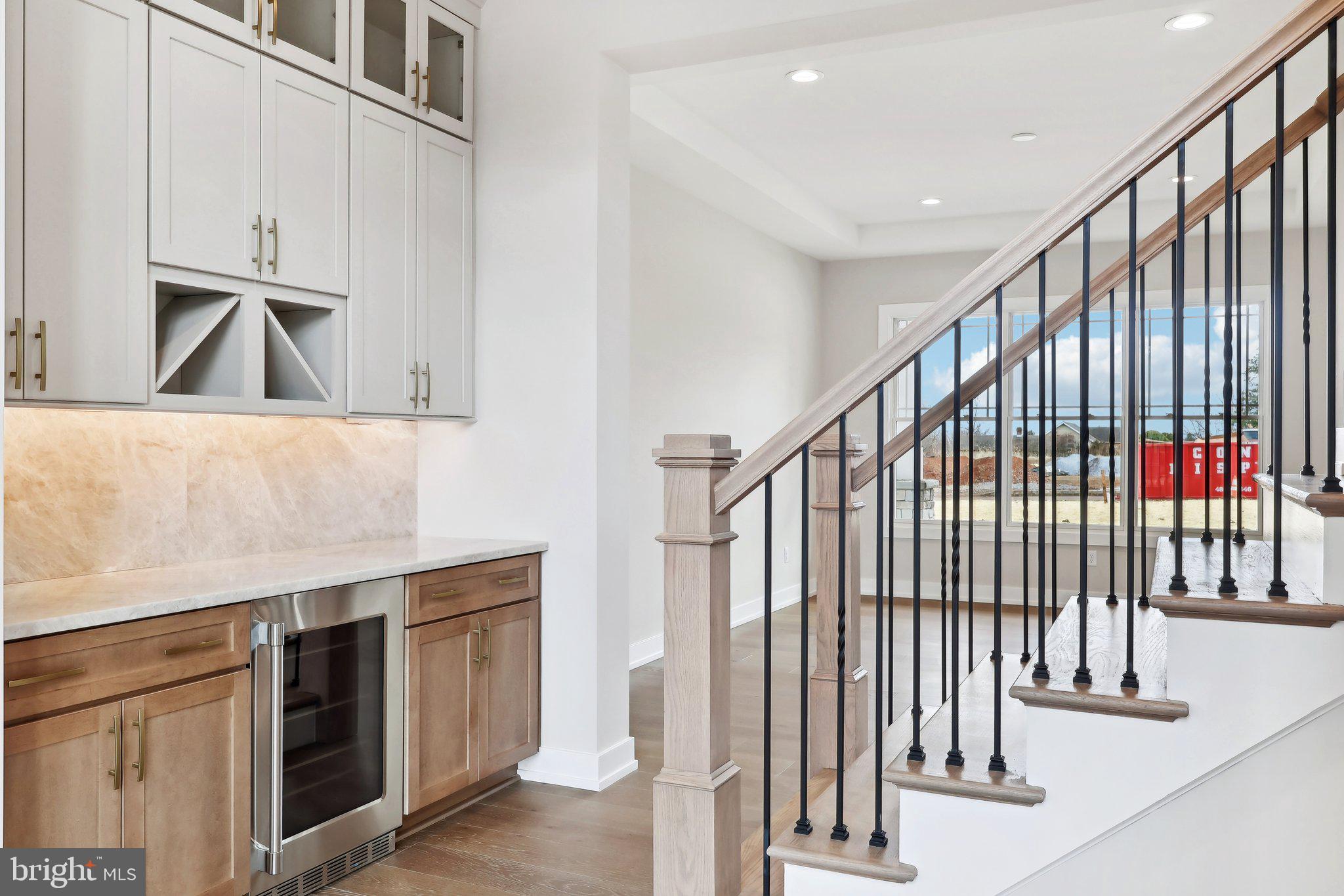 GARNET POINTE - Residential