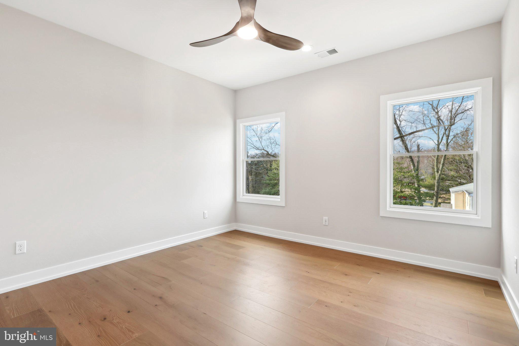 GARNET POINTE - Residential