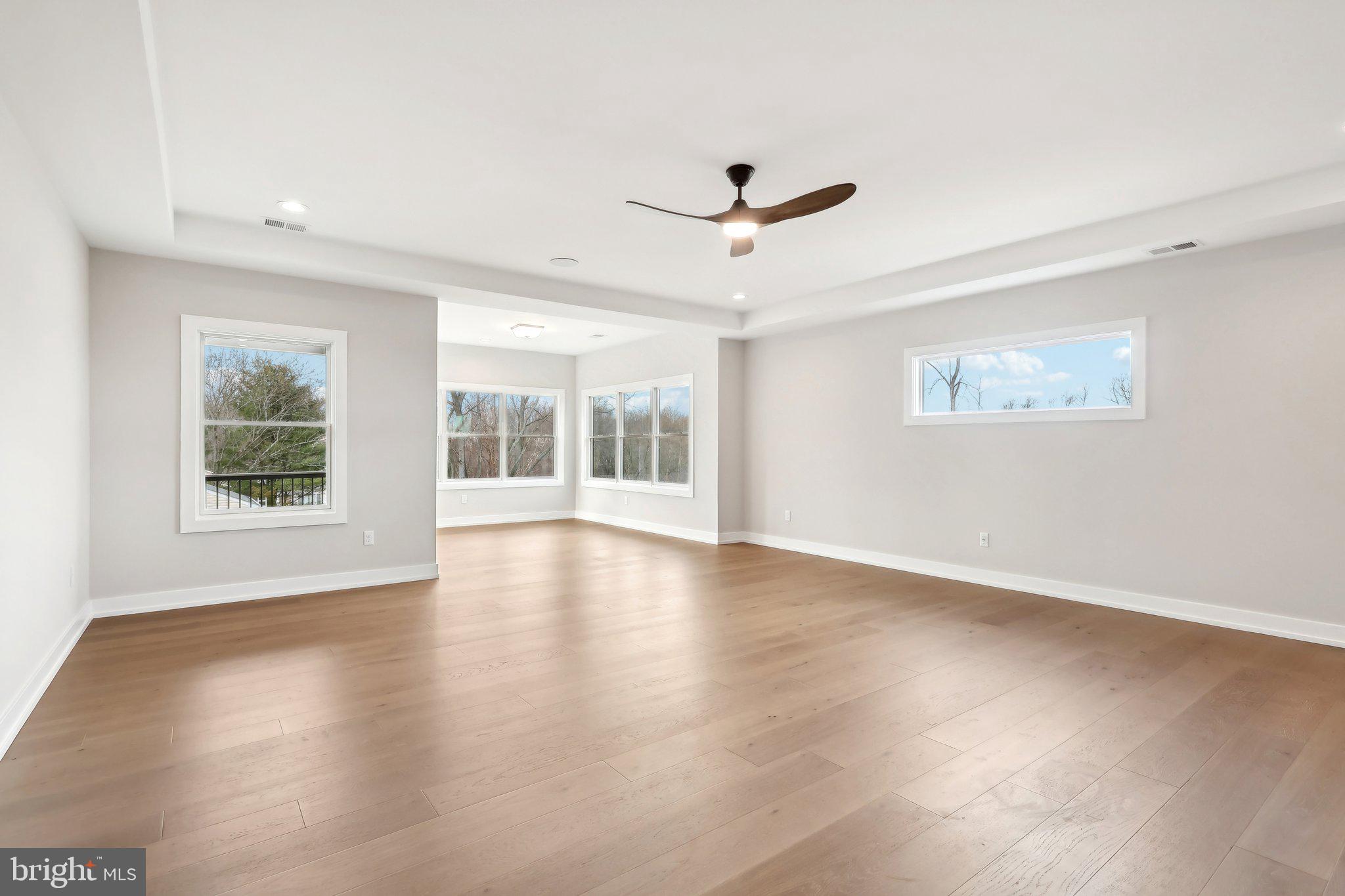 GARNET POINTE - Residential