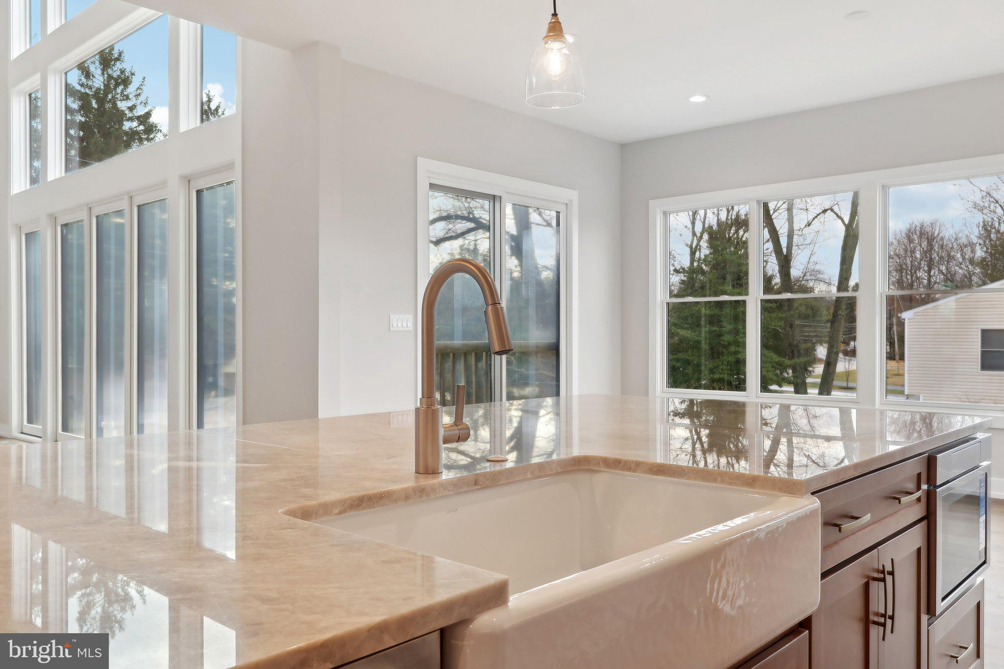 GARNET POINTE - Residential