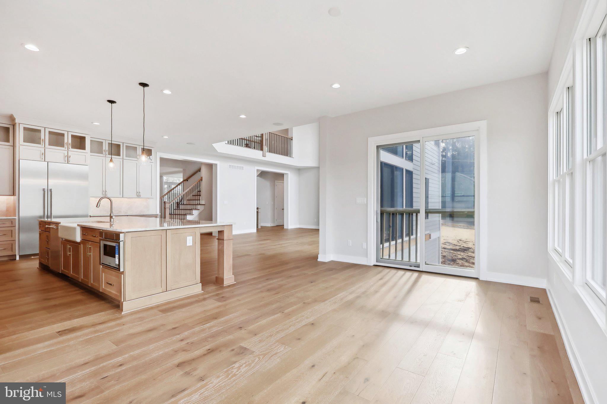 GARNET POINTE - Residential