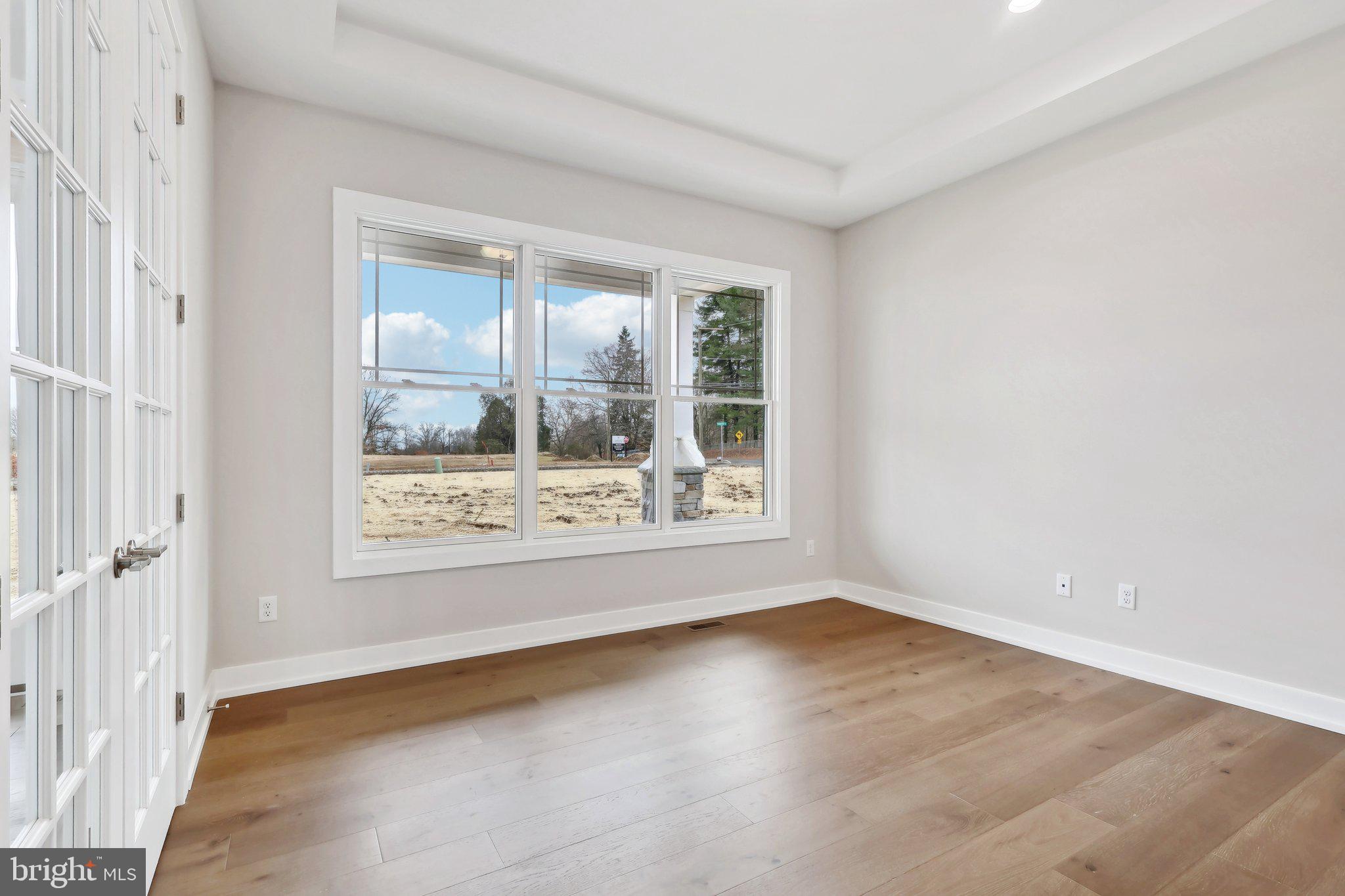 GARNET POINTE - Residential