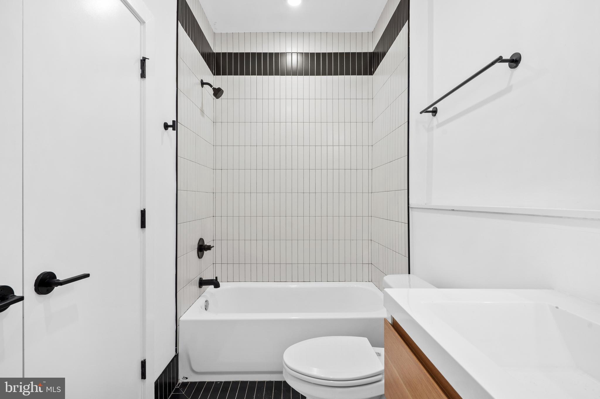 FISHTOWN - Residential Lease