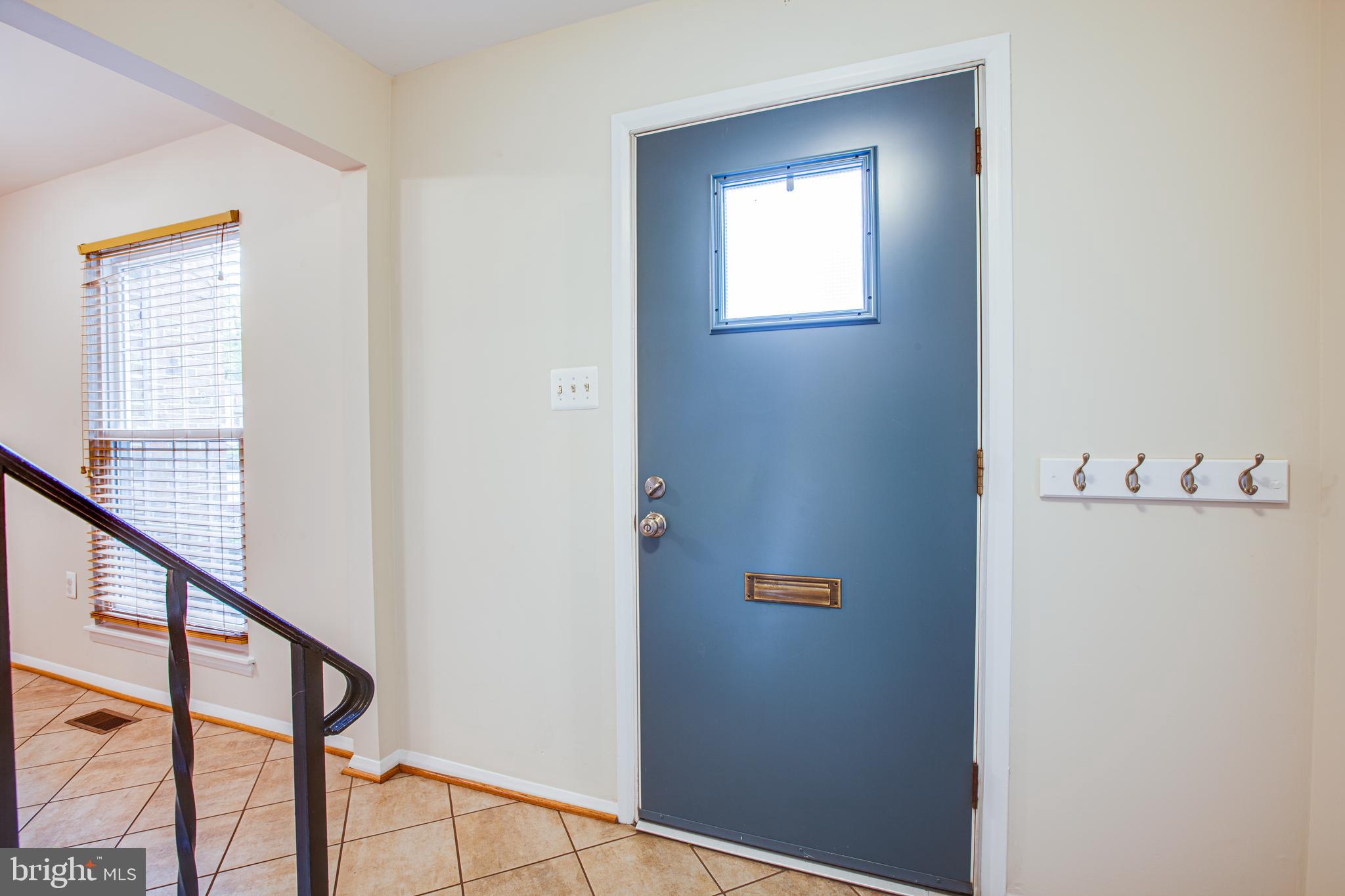 LINDEN SQUARE - Residential