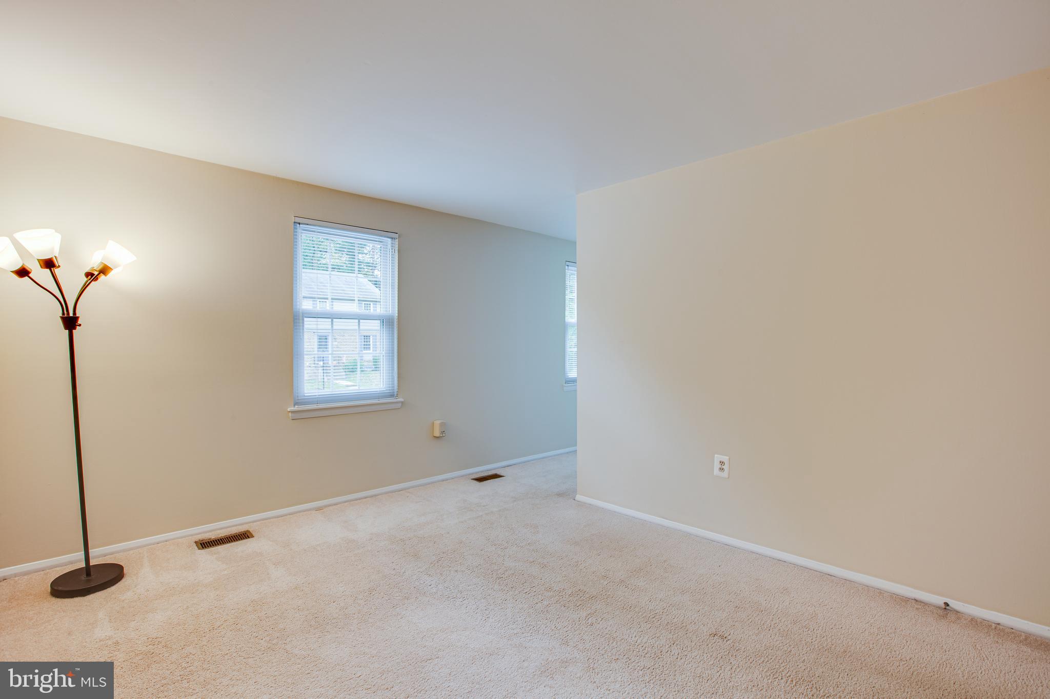 LINDEN SQUARE - Residential