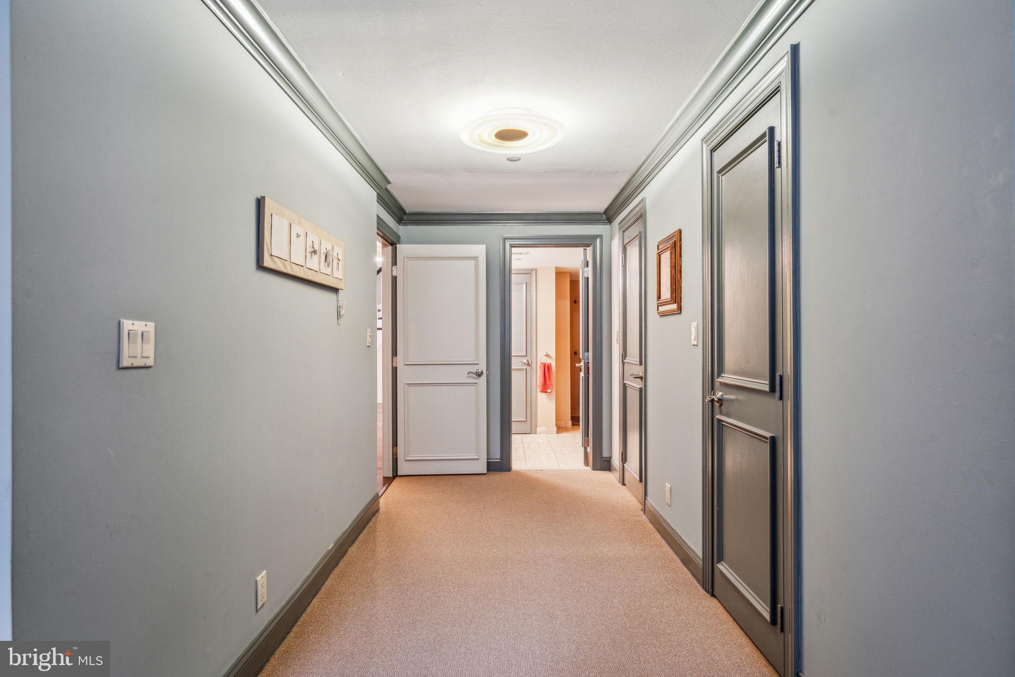 SOCIETY HILL - Residential