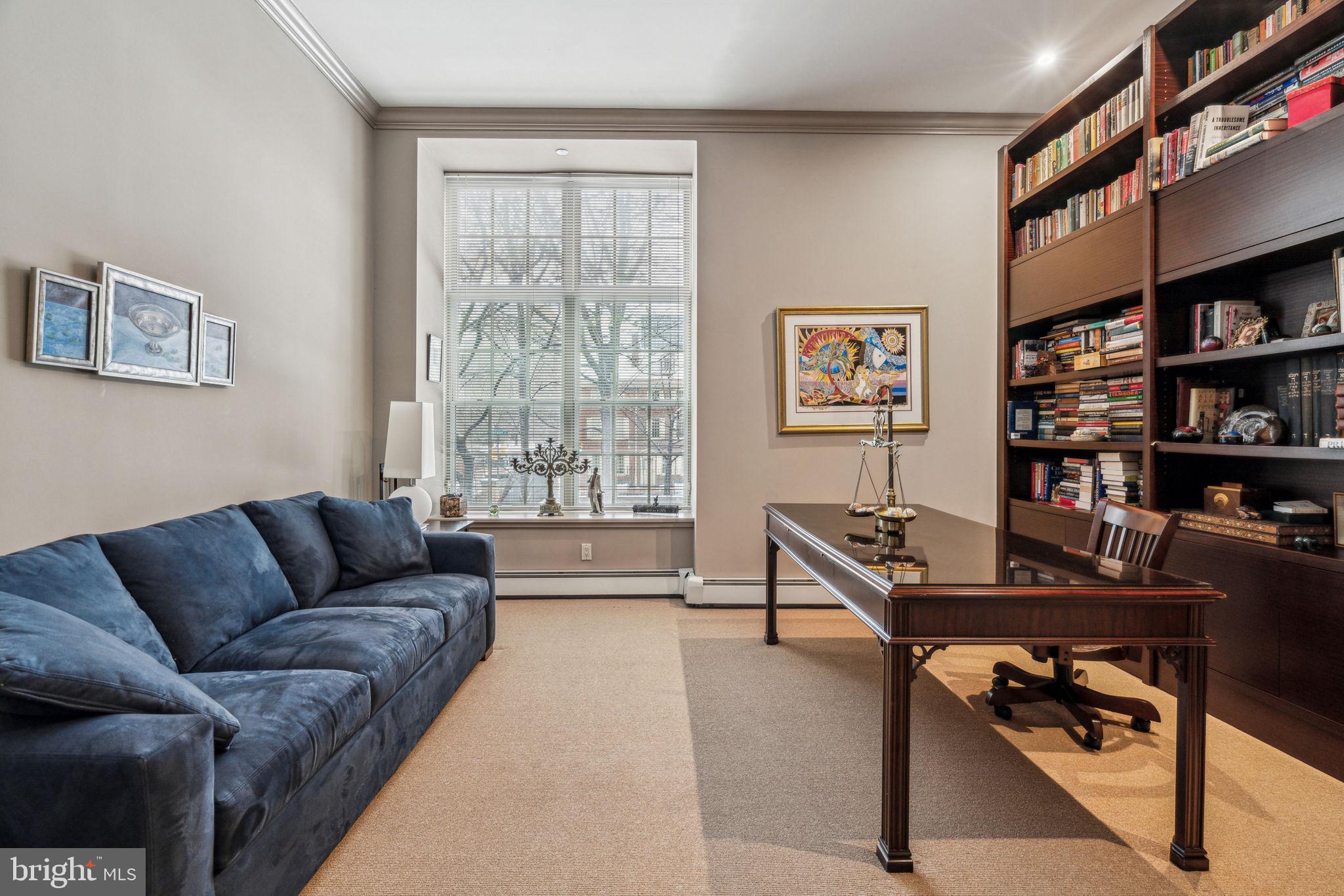 SOCIETY HILL - Residential