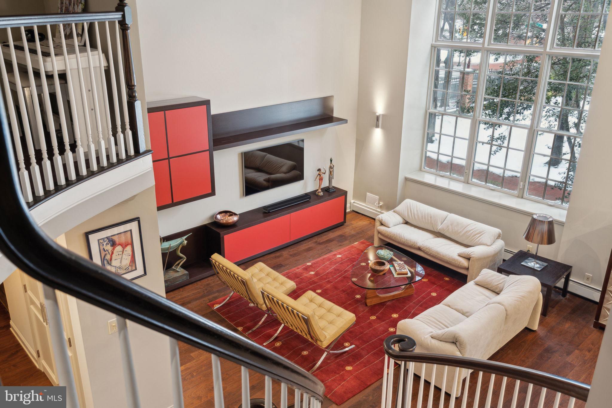 SOCIETY HILL - Residential