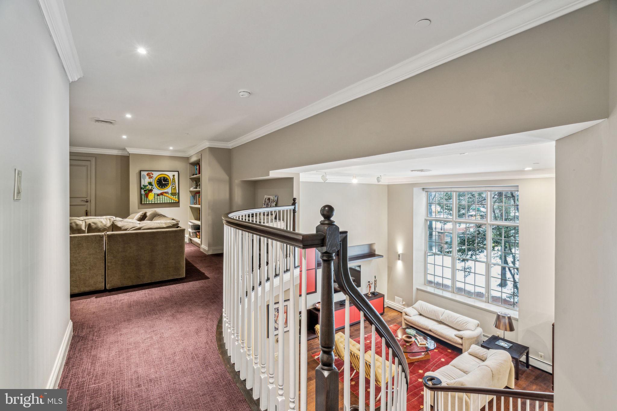 SOCIETY HILL - Residential