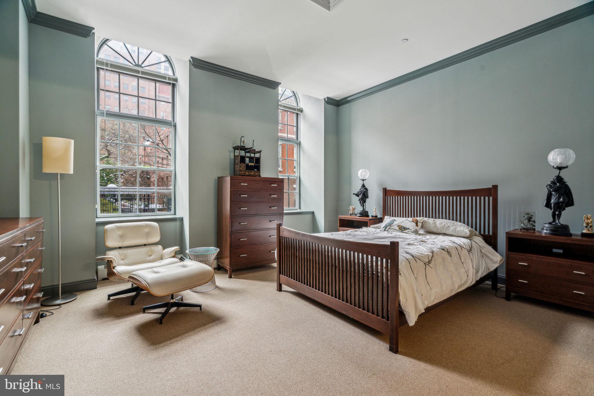 SOCIETY HILL - Residential
