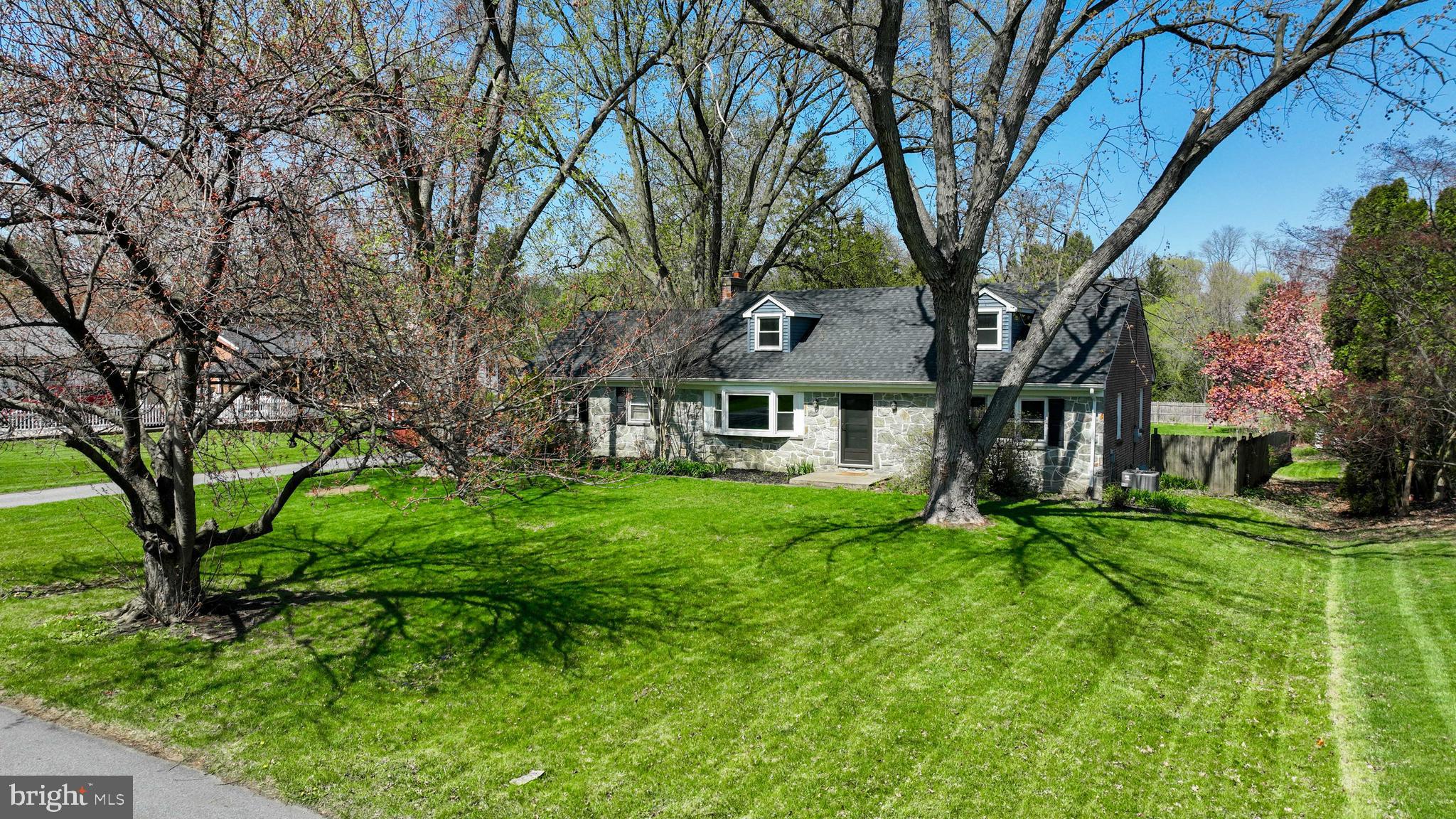 BLOOMINGDALE - Residential