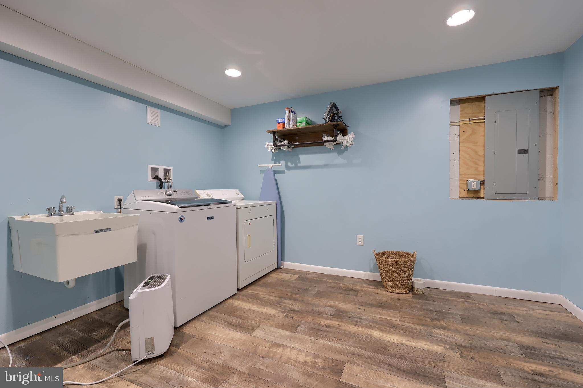 BLOOMINGDALE - Residential