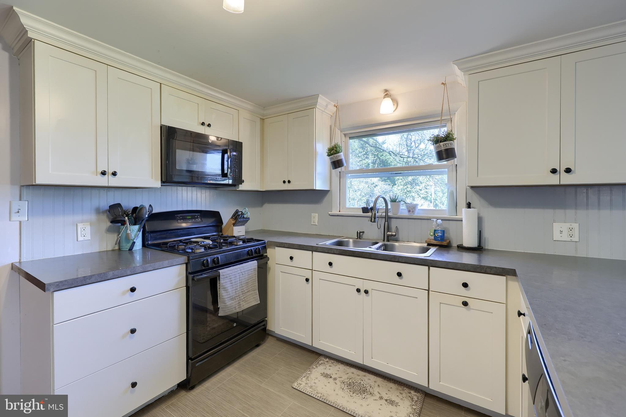 BLOOMINGDALE - Residential