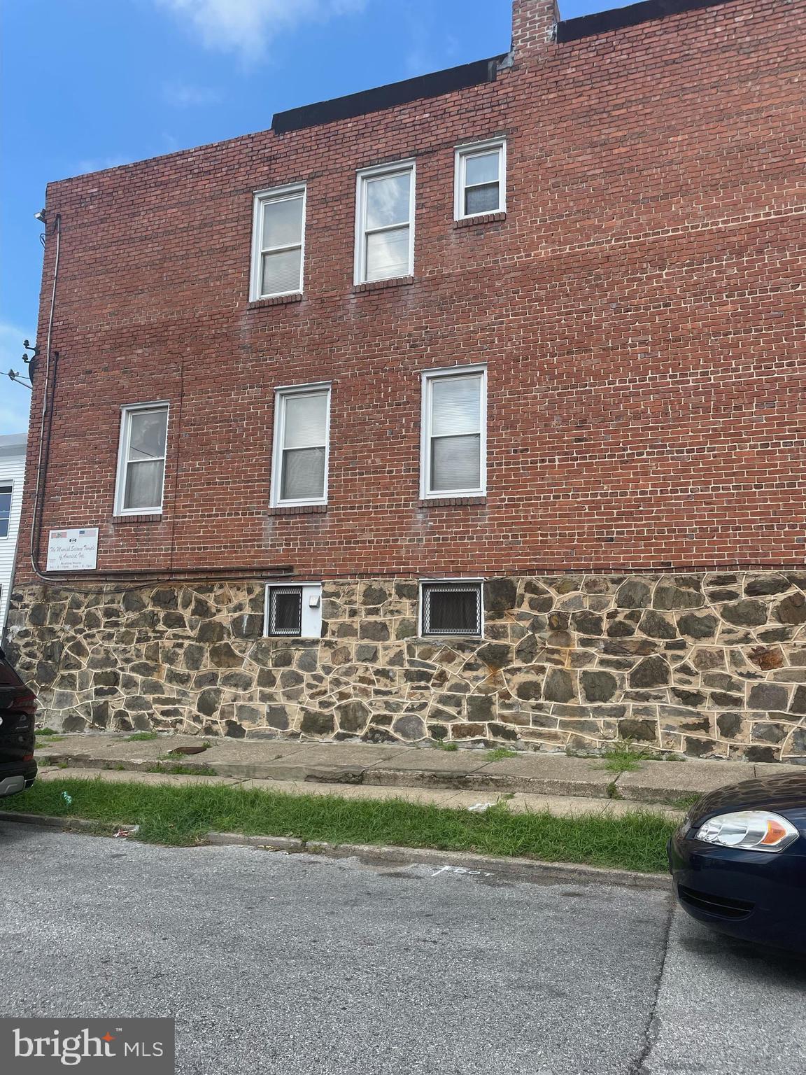 EAST BALTIMORE MIDWAY - Residential