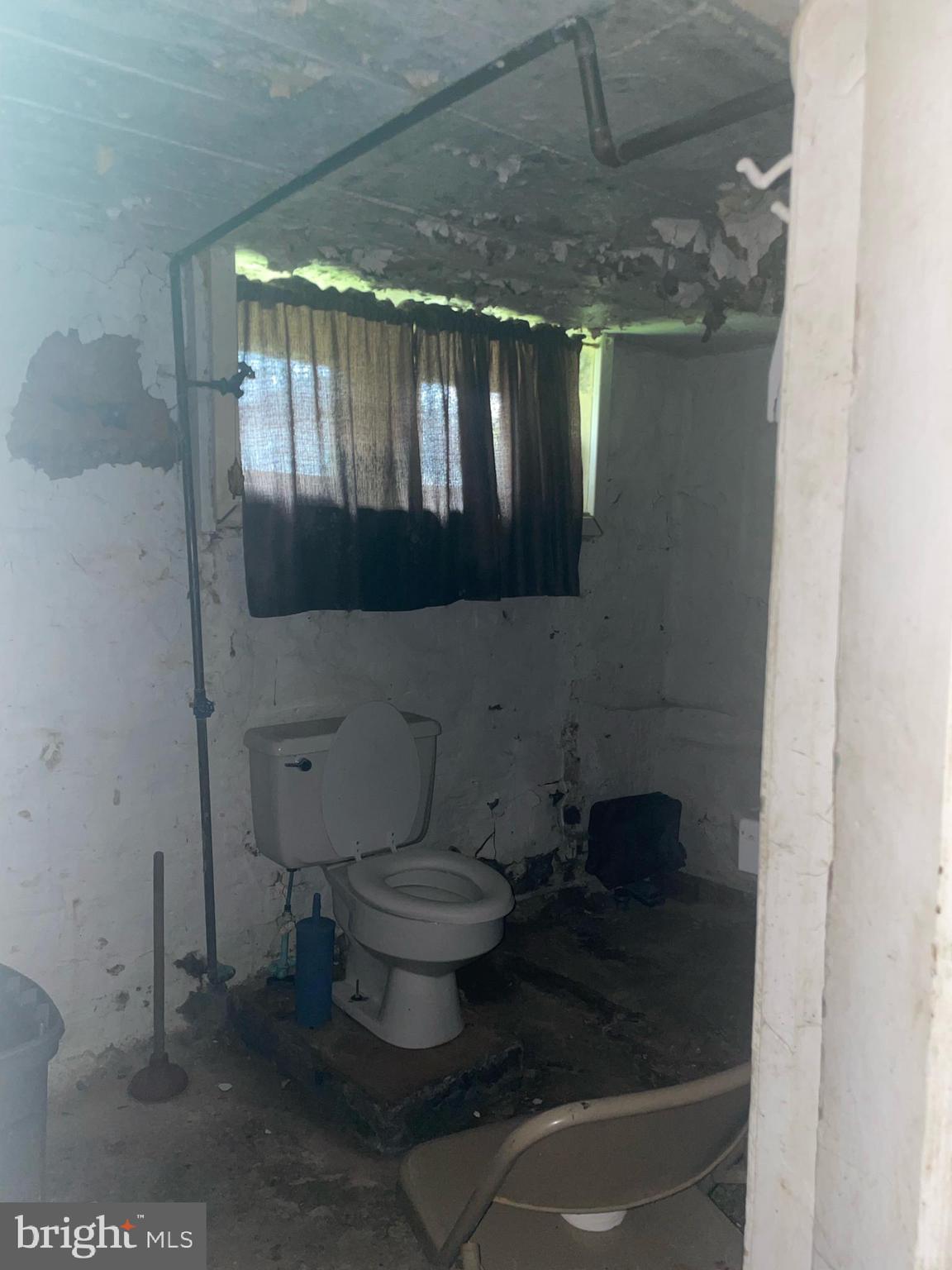 EAST BALTIMORE MIDWAY - Residential