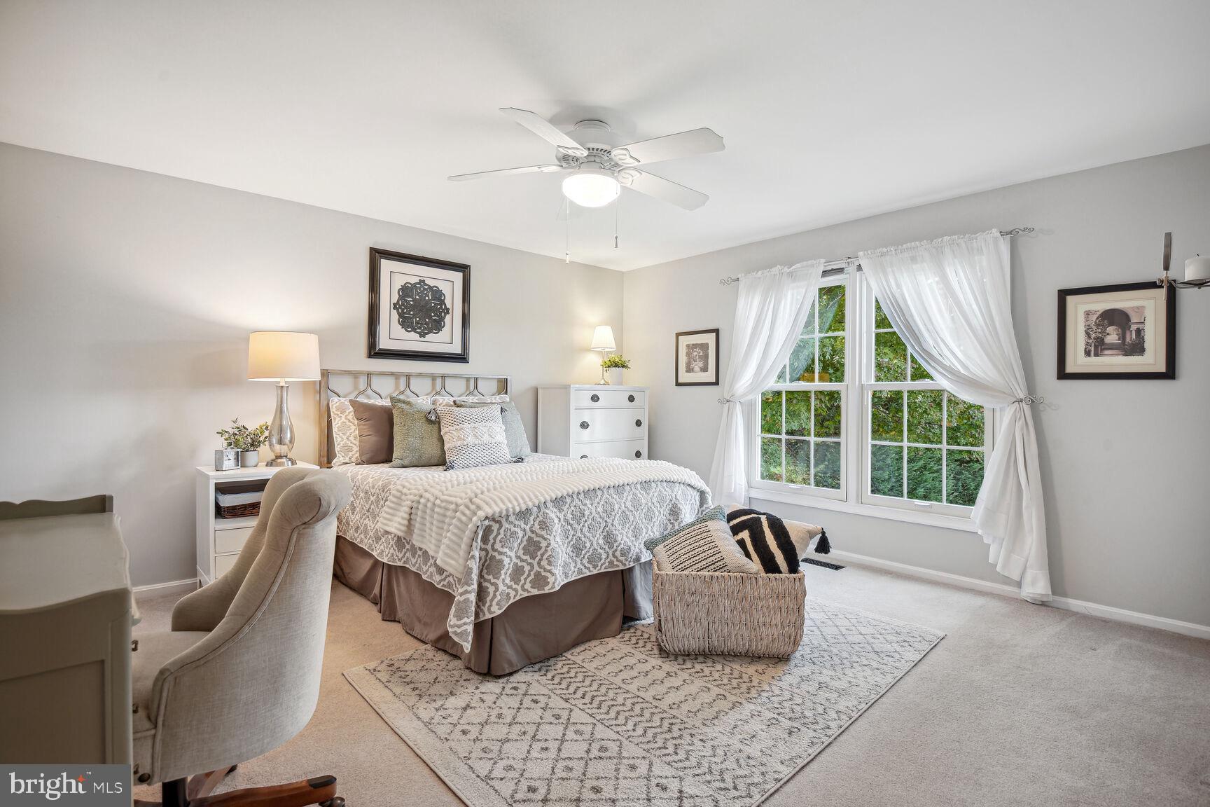 POTOMAC CHASE - Residential