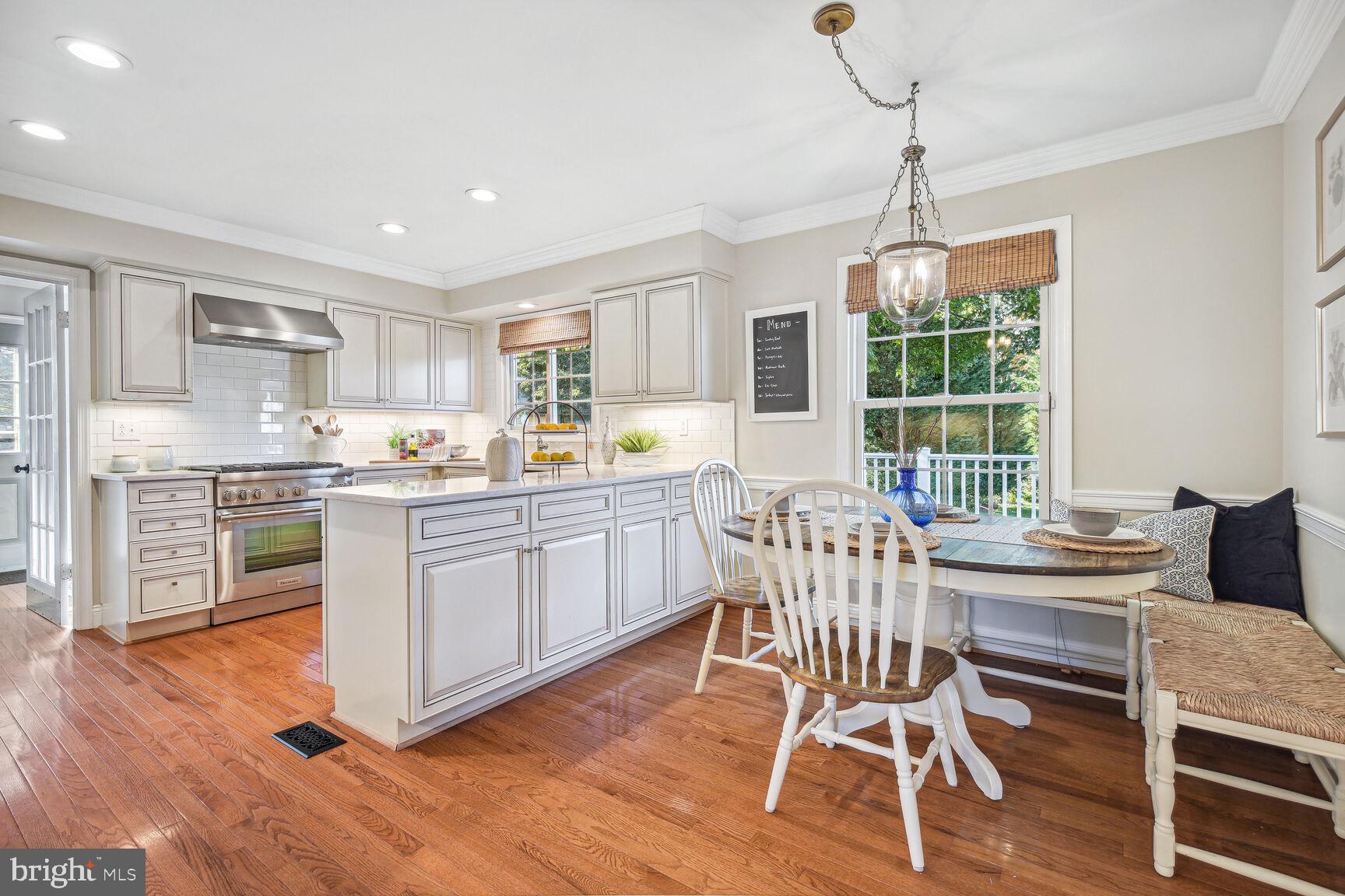 POTOMAC CHASE - Residential