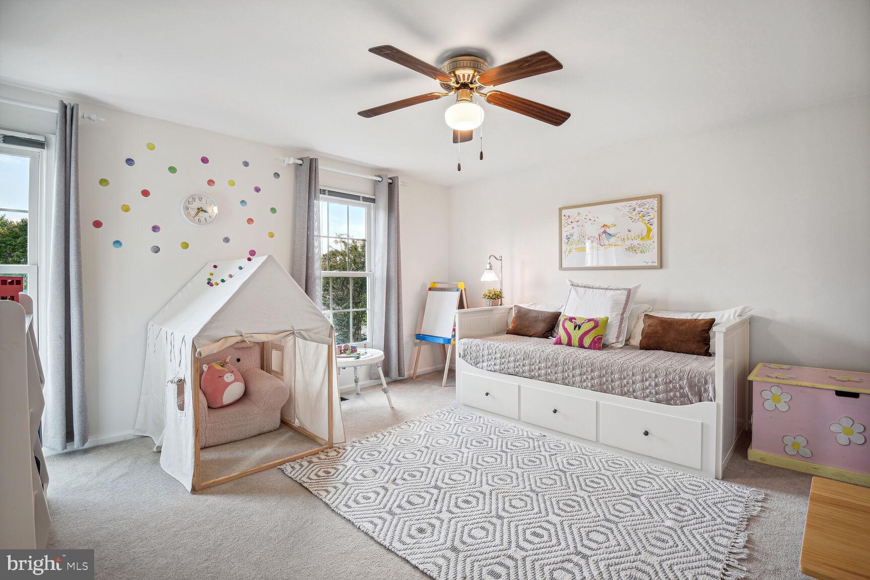 POTOMAC CHASE - Residential