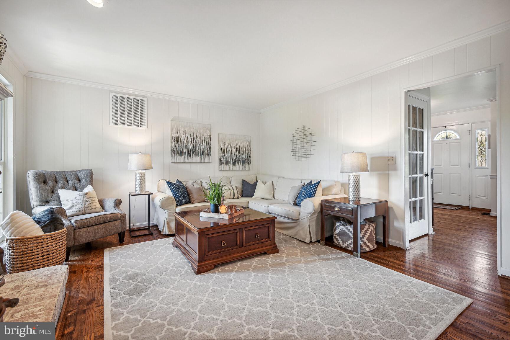 POTOMAC CHASE - Residential