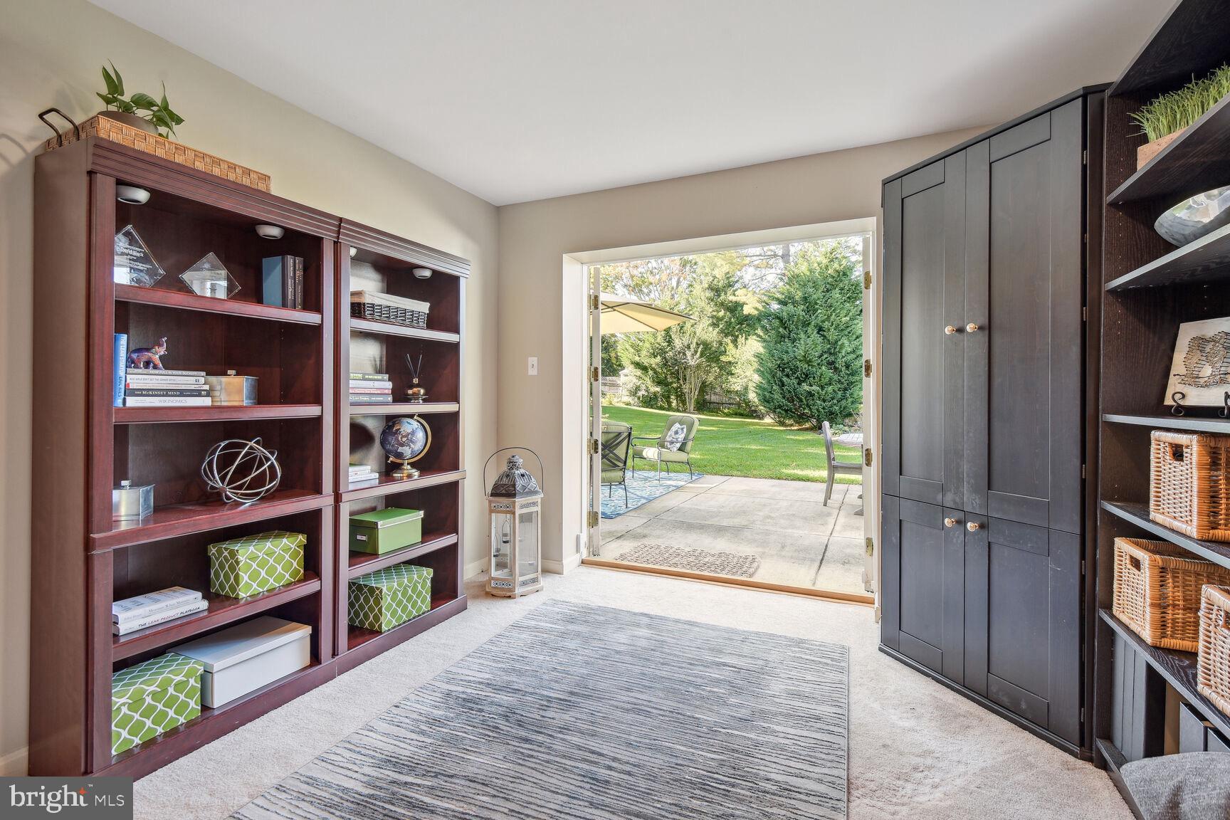 POTOMAC CHASE - Residential