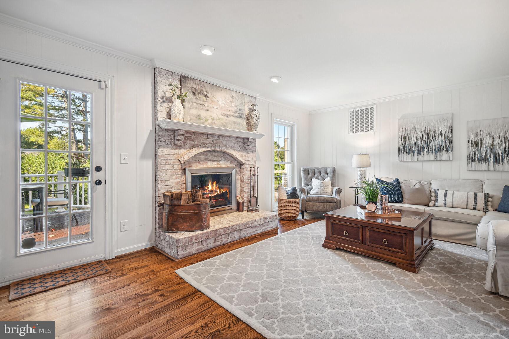 POTOMAC CHASE - Residential