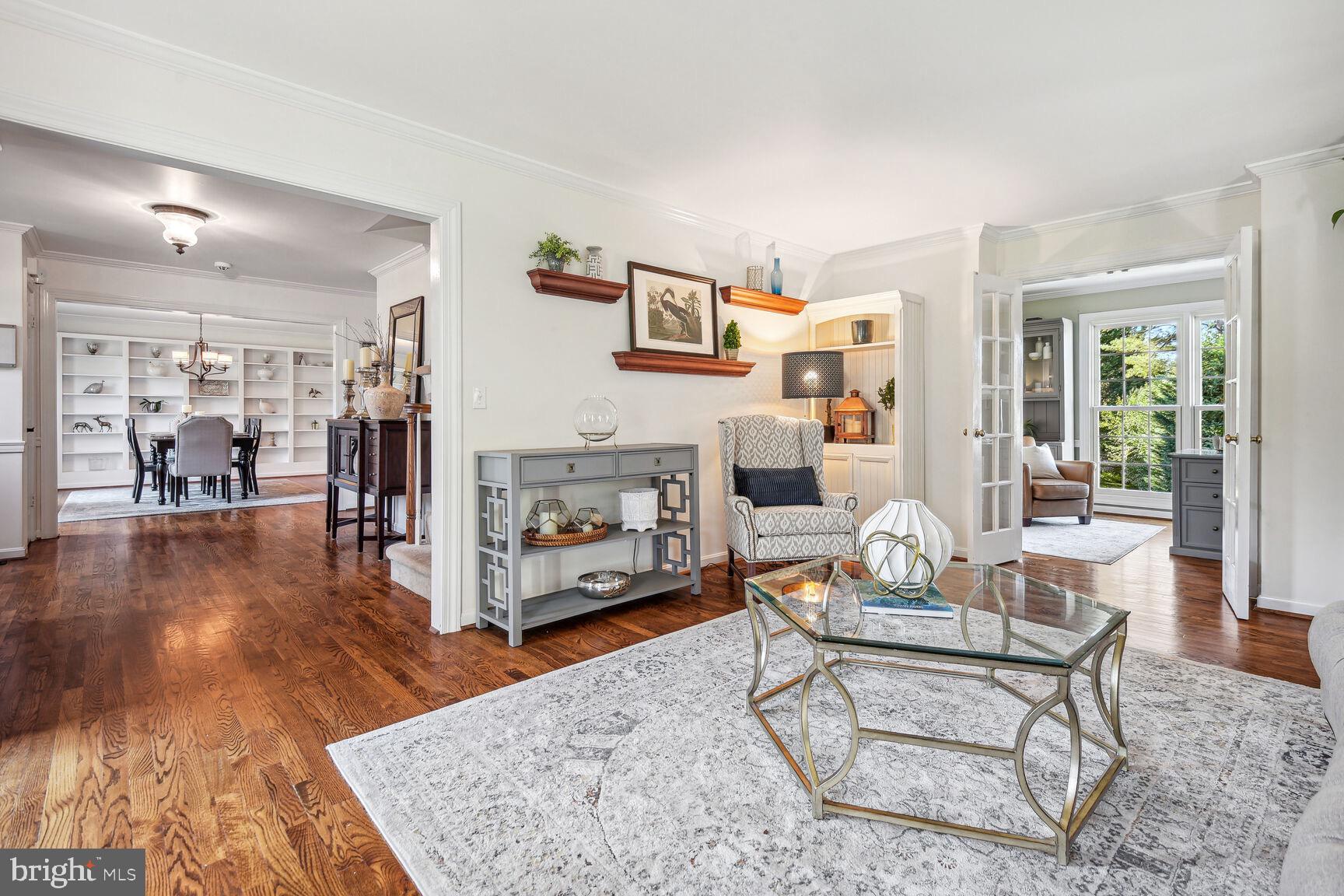 POTOMAC CHASE - Residential