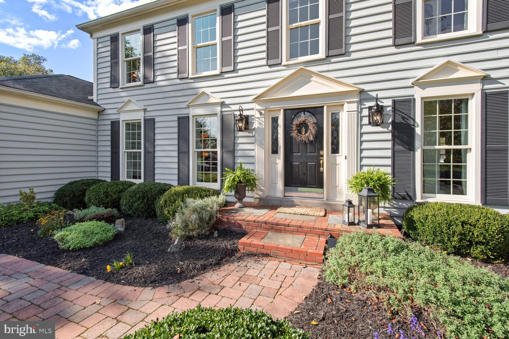 POTOMAC CHASE - Residential