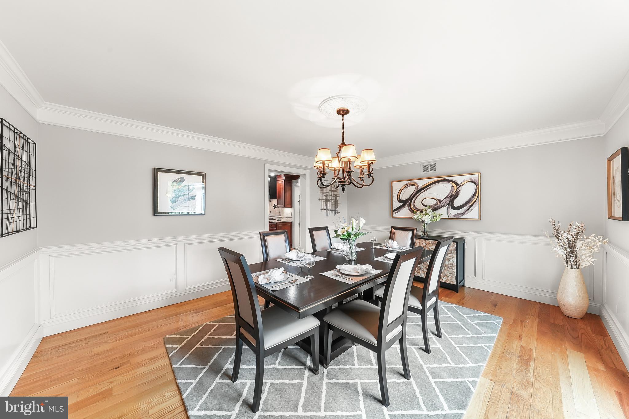 ROUND HILL - Residential