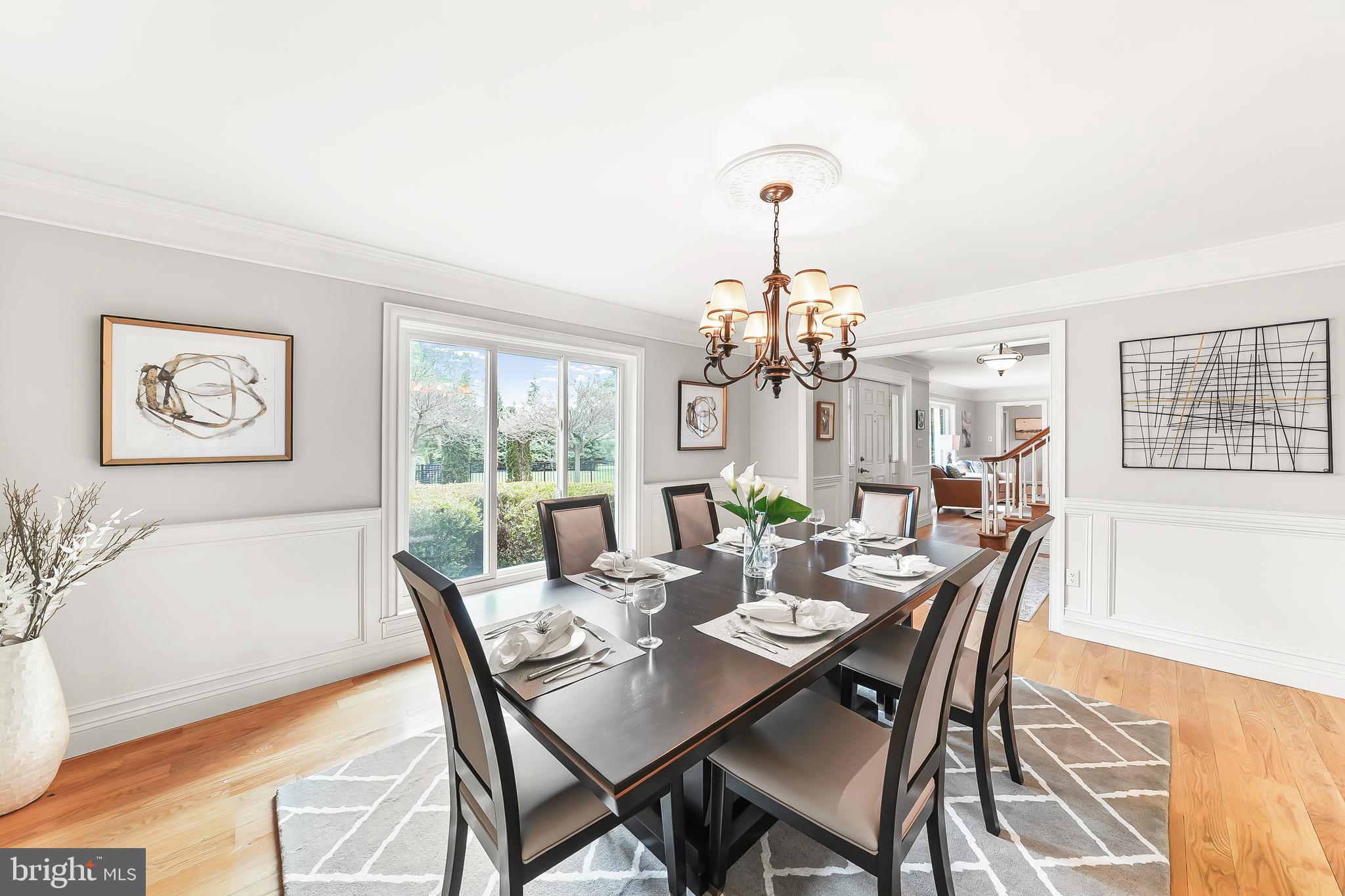 ROUND HILL - Residential